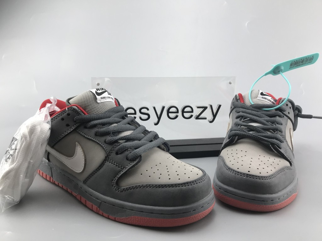 UA NIKE JEFF STAPLE X DUNK LOW PRO SB 