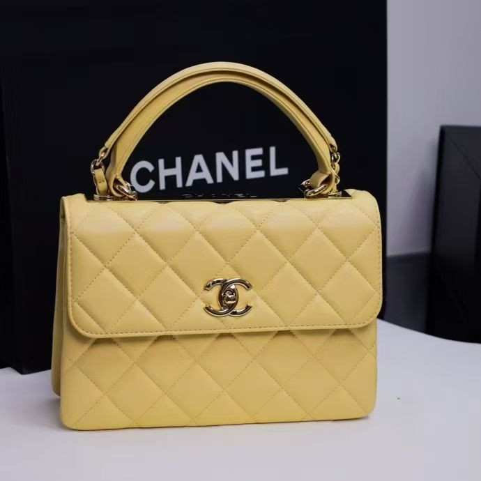 Ch**el flap bag with top handle 17x25x12cm