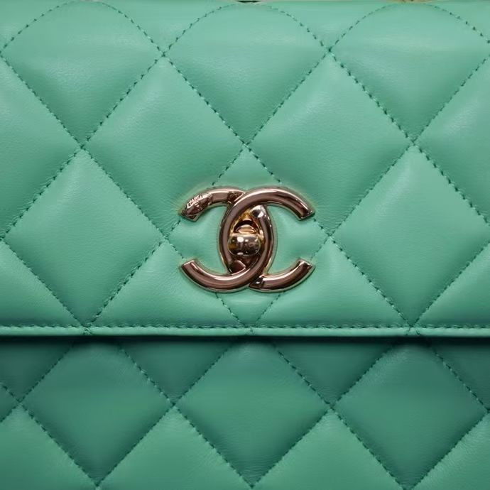 Ch**el flap bag with top handle 17x25x12cm