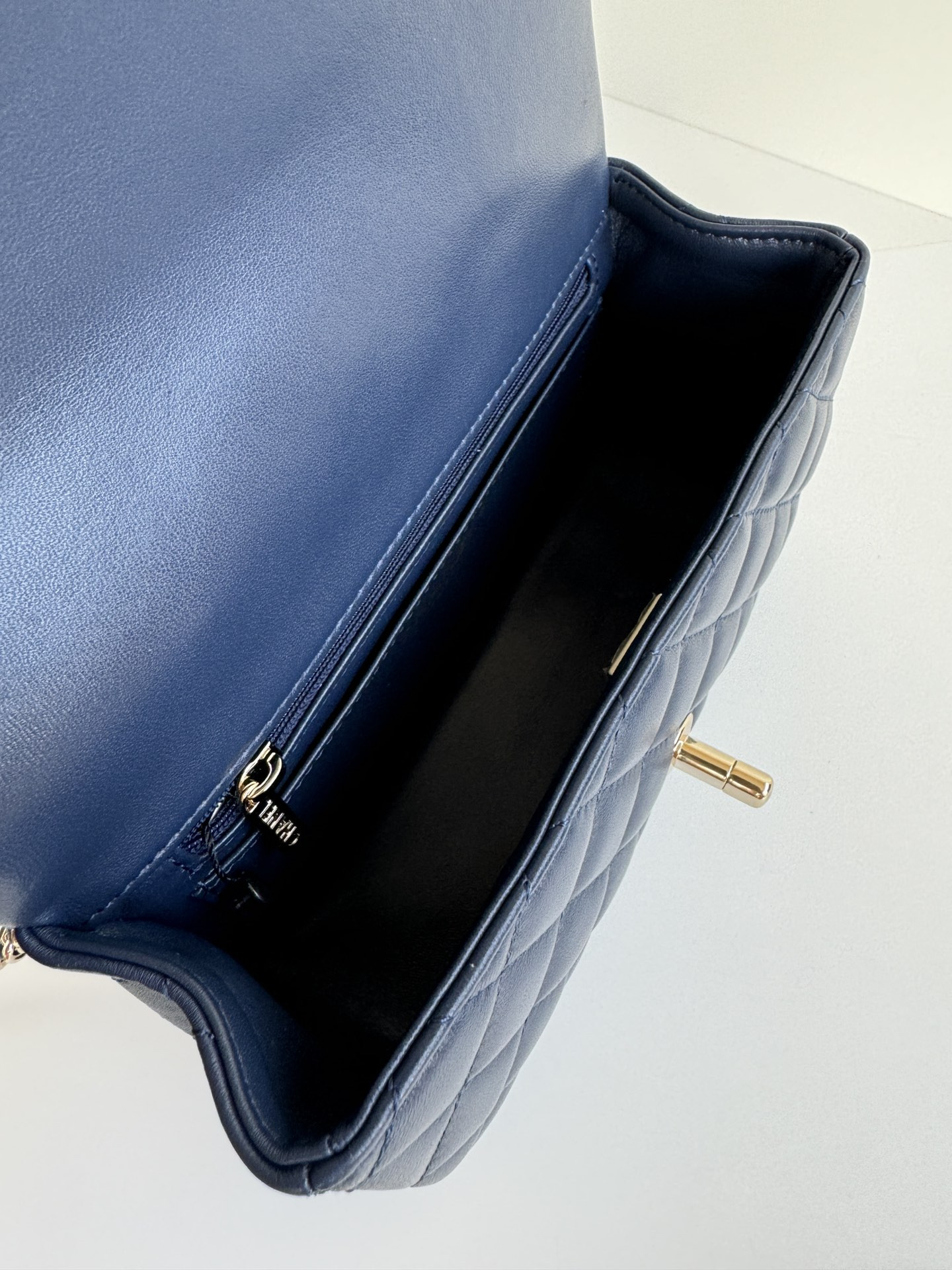 Ch**el mini cf handle royal blue 20x12x6cm