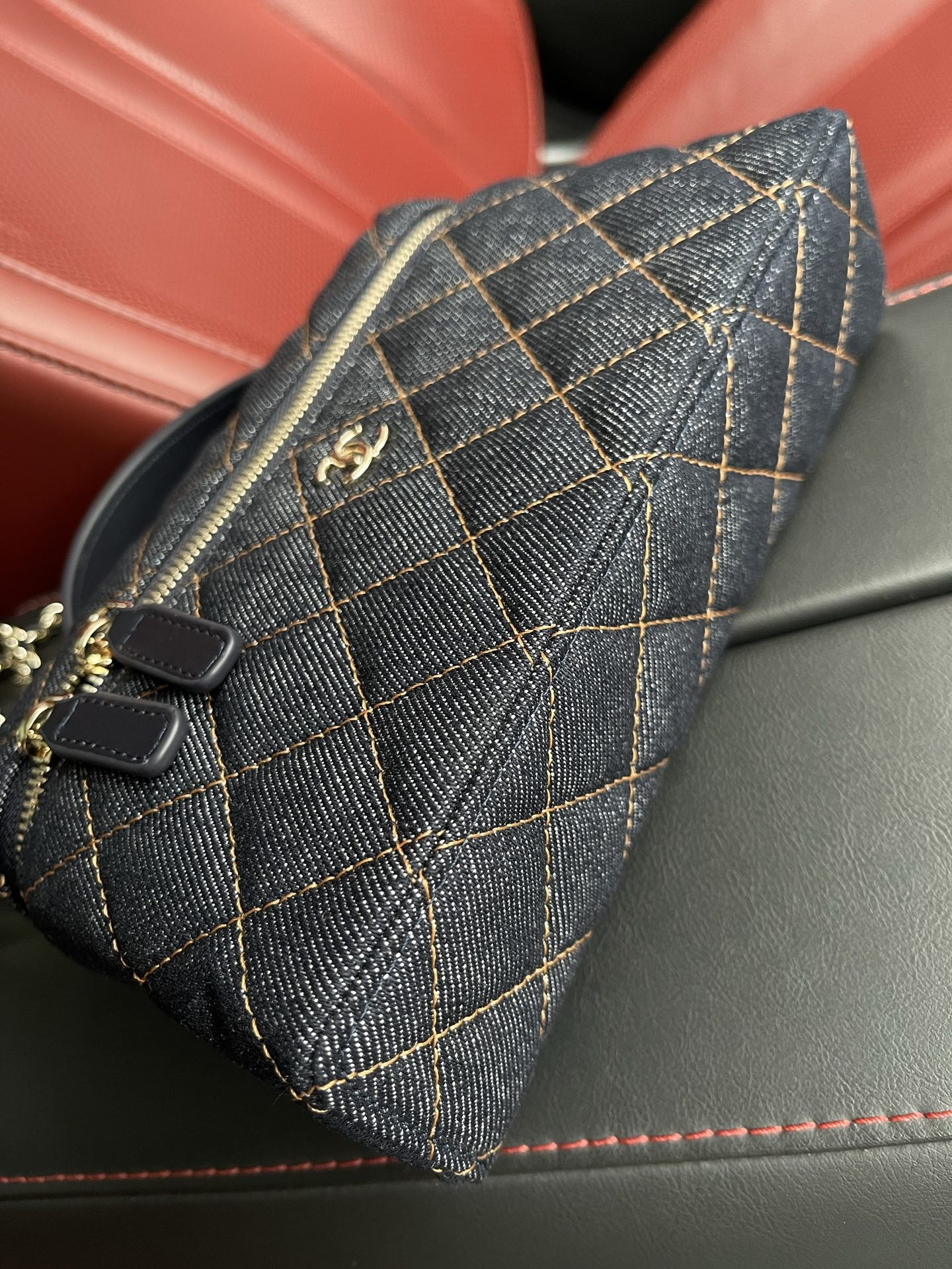 Ch**el classic vanity with chain handbag ap4385 17x19x5cm