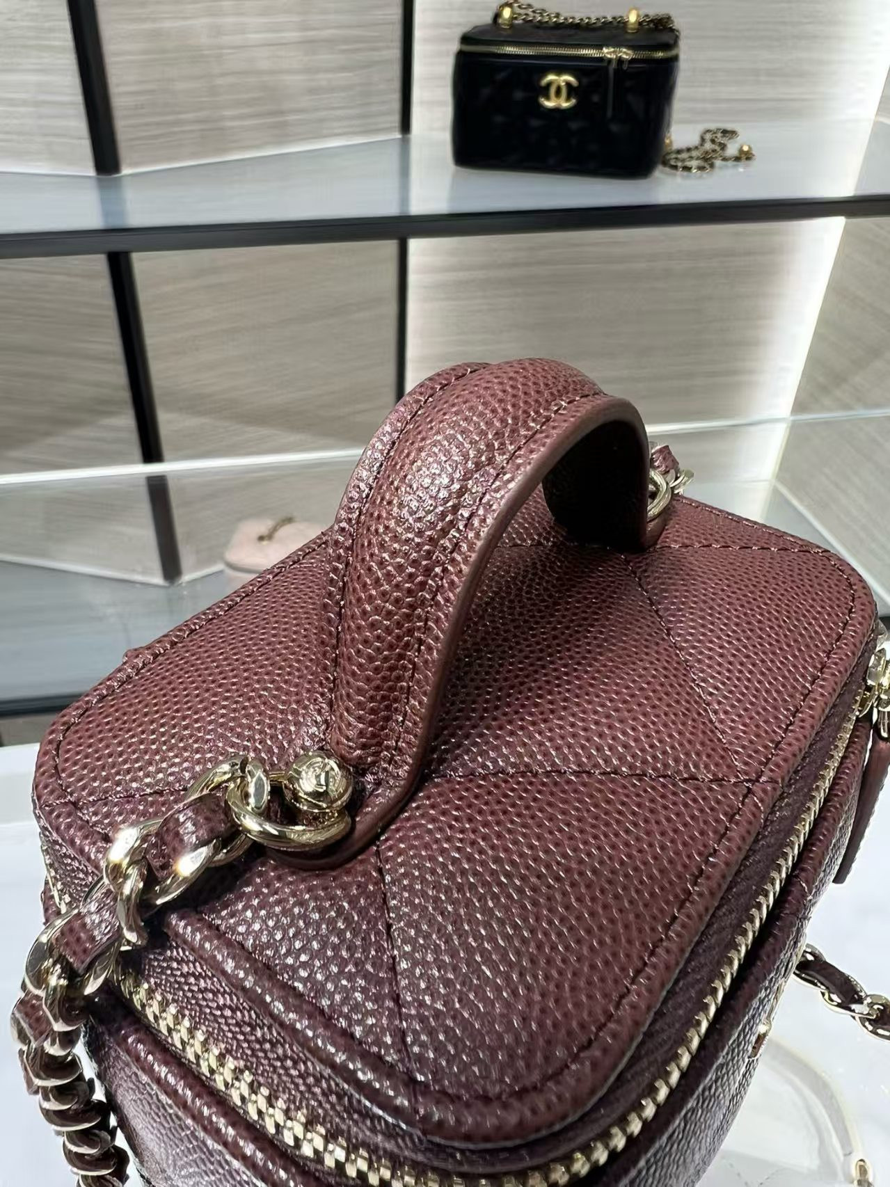 Ch**el classic top handle vanity case with chain 10x7x9cm