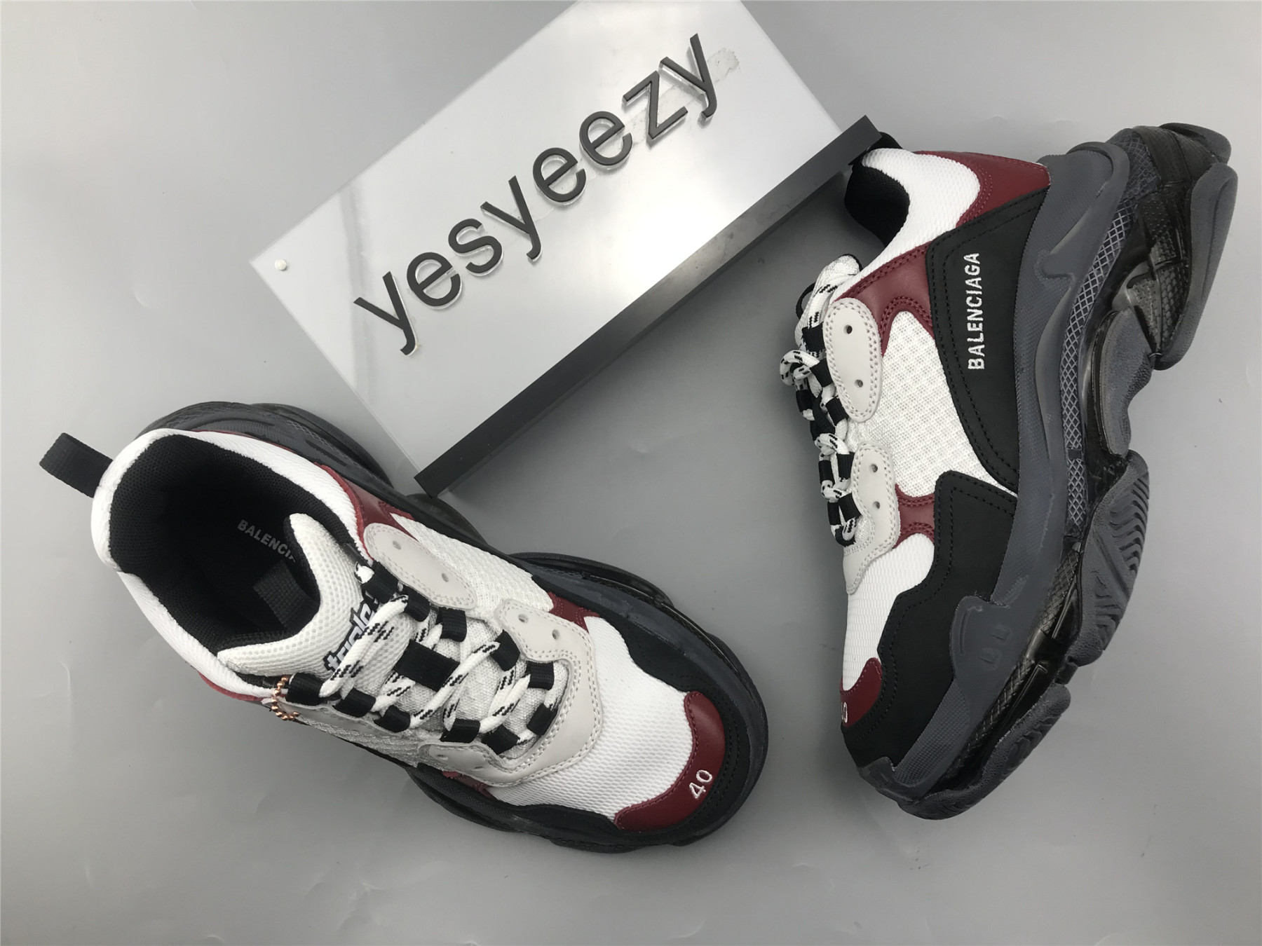 UA TRIPLE S SNEAKER BLACK BROWN RED
