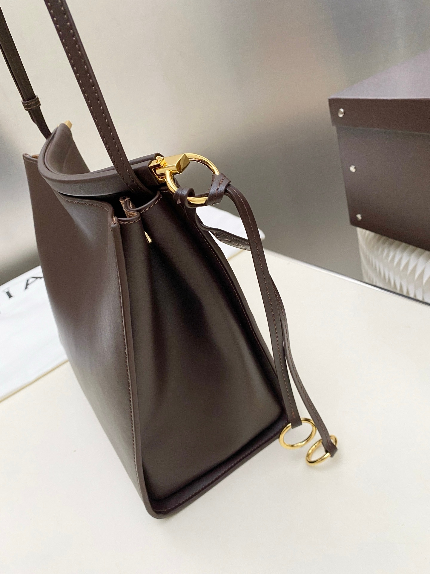 A1a1a LE CLICK SQUARE BAG IN NUBUCK 26x14x24cm