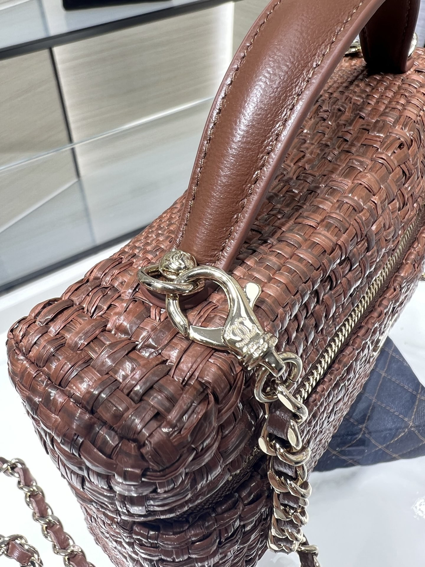 Ch**el classic vanity with chain ap4385 17x19.5x5cm