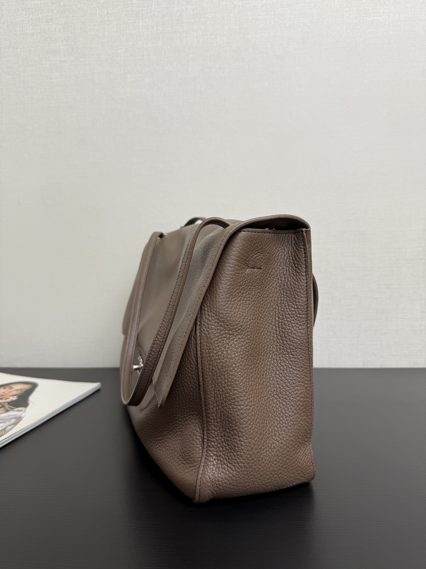 Ch**el maxi flap bag as6233 26x38.5x11cm
