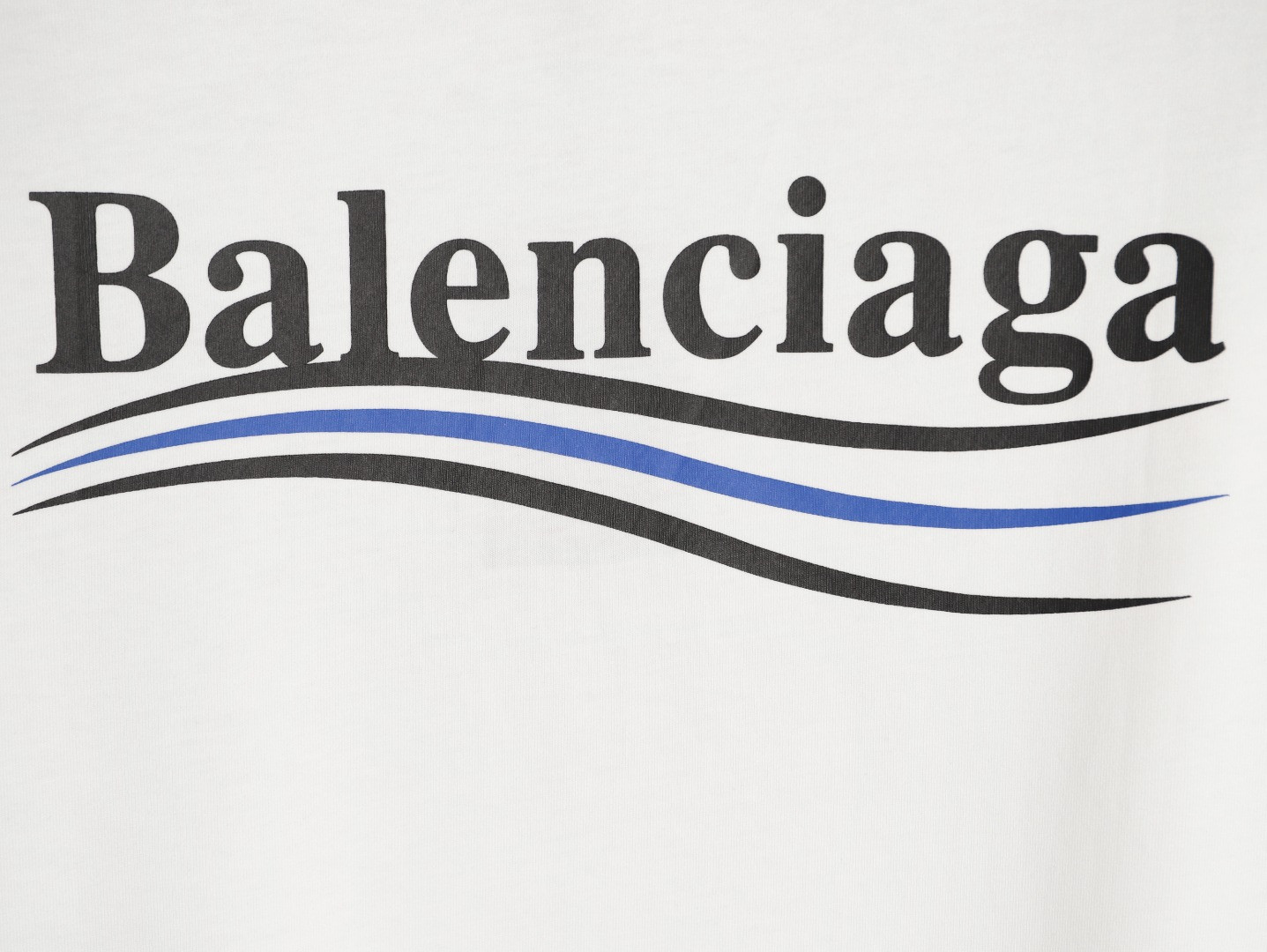 Ba1en*iaga short-sleeved t-shirt
