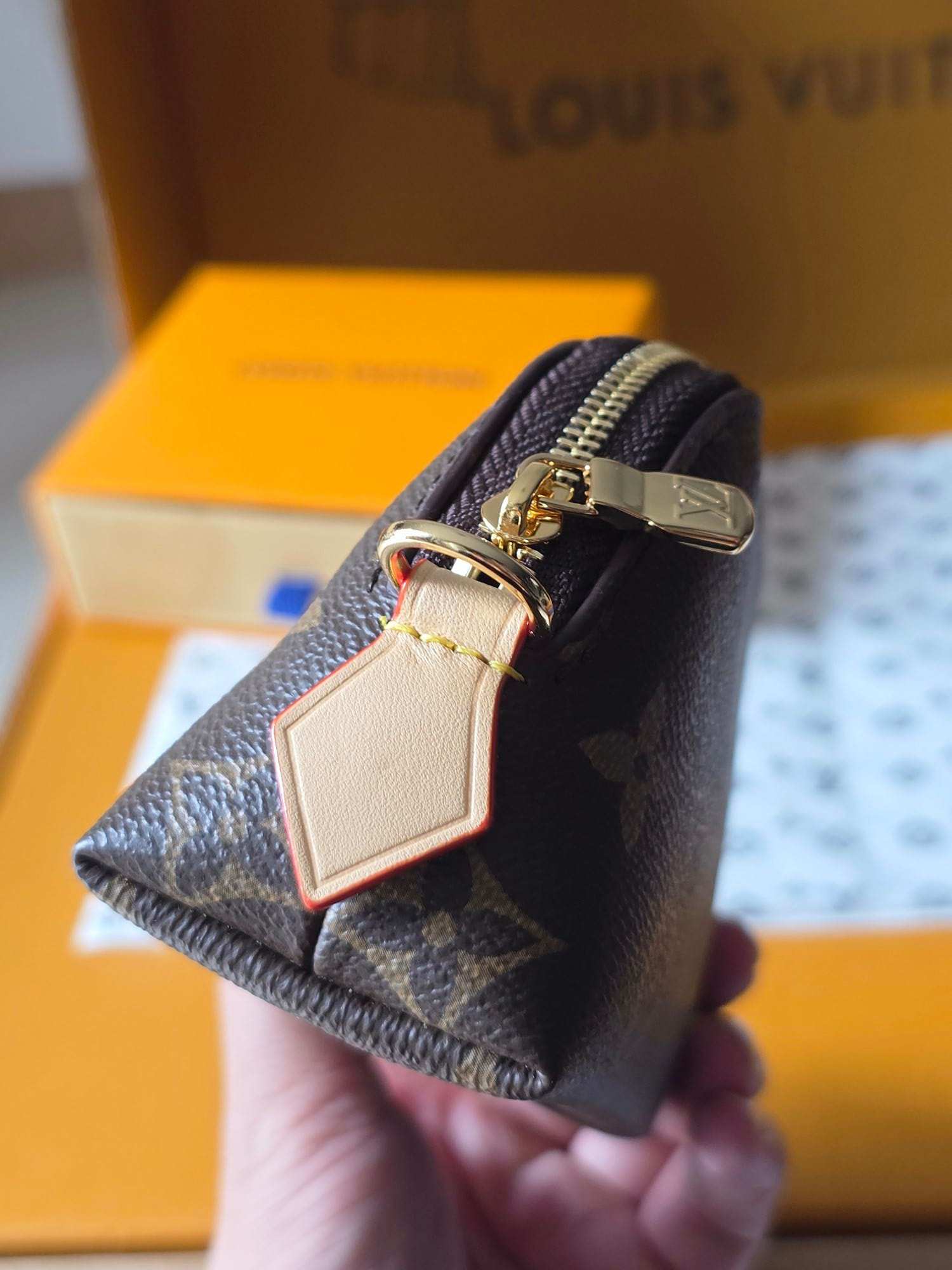 LV Cosmetic Purse M25653 13.5x9x5.5cm