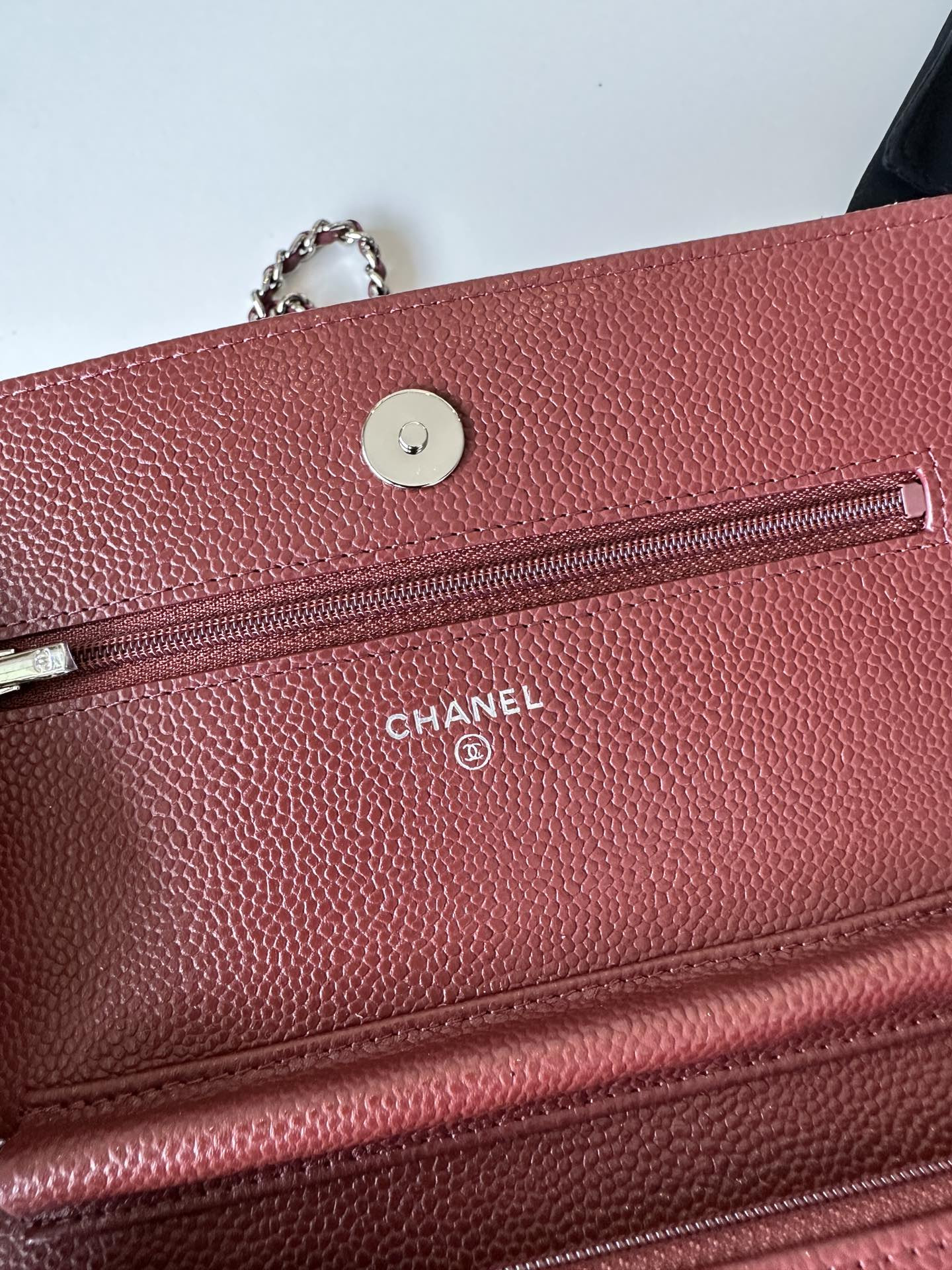 Ch**el woc classic wallet on chain 12.3x19.2x3.5cm