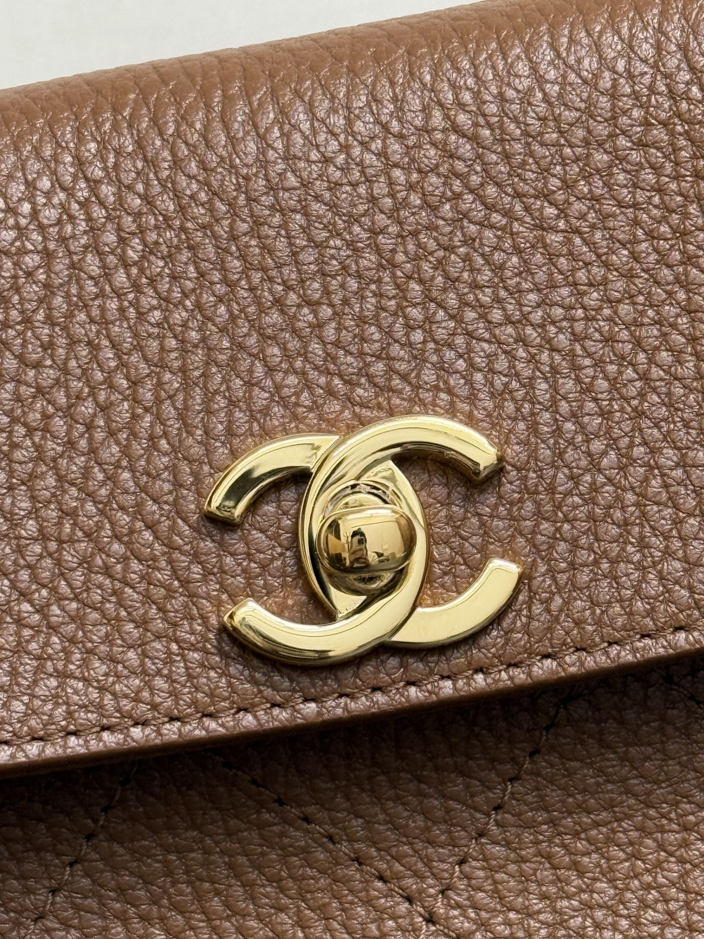 Ch**el small tote as6288 15x31x12cm
