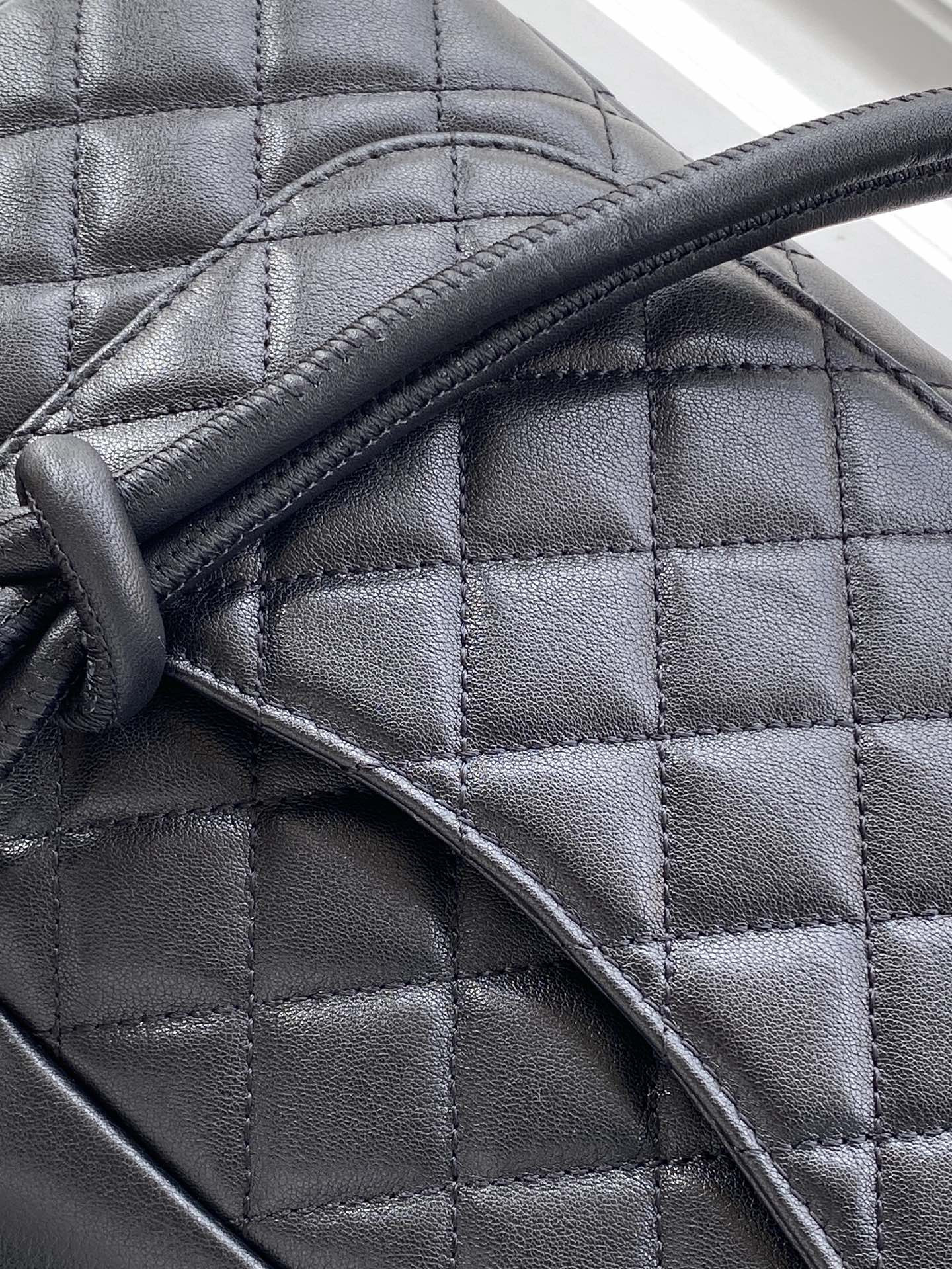 Ch**el cambon tote bag 15x27x10cm