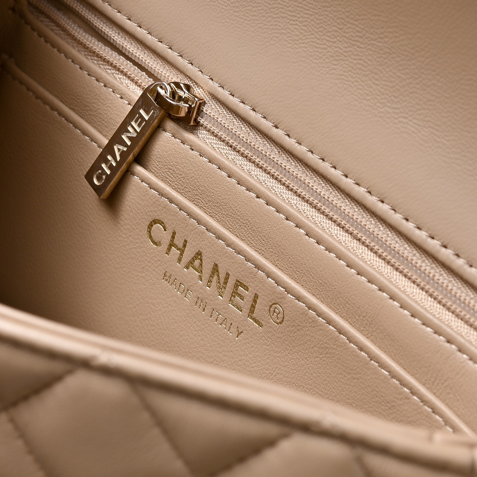 Ch**el mini flap bag 20x12x6.5cm