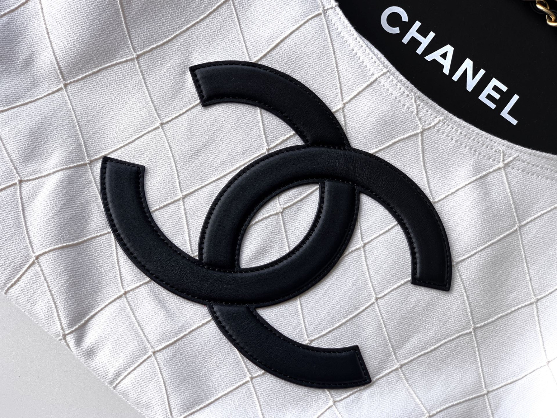 Ch**el small shopping bag as6191 20x43x17cm
