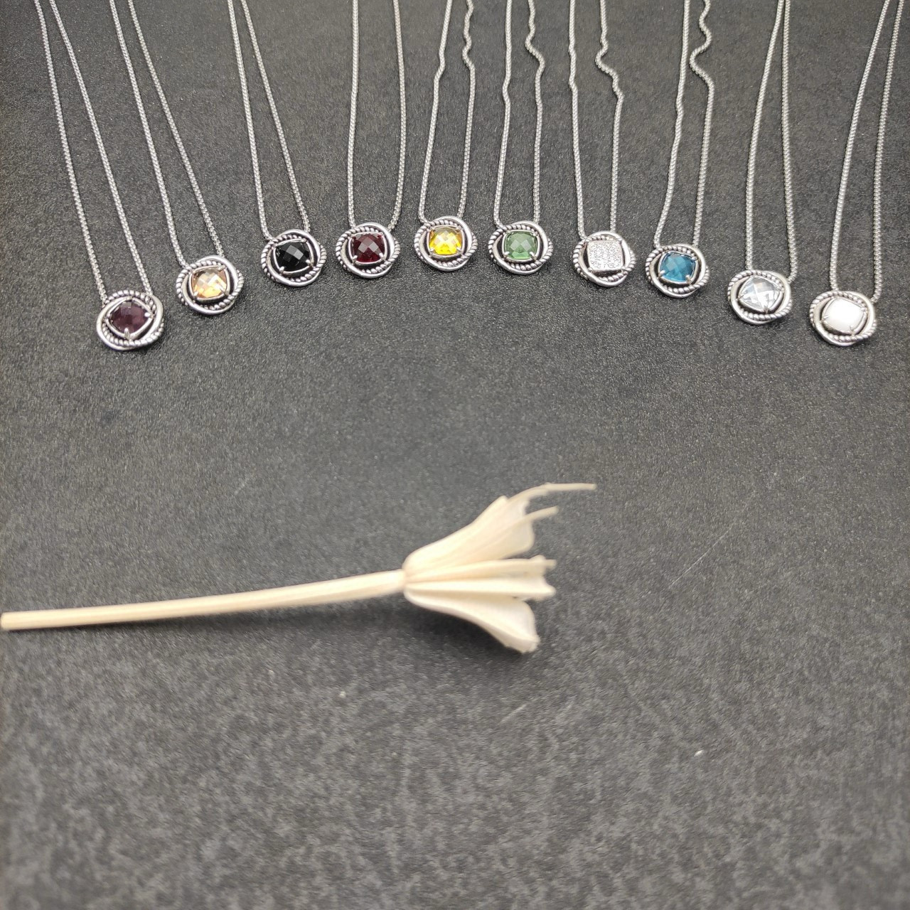 dau1d Yvrm*n square d1am0nd necklace(main stone 7mm, chain thickness 1.5mm, length 45+5cm delay chain)