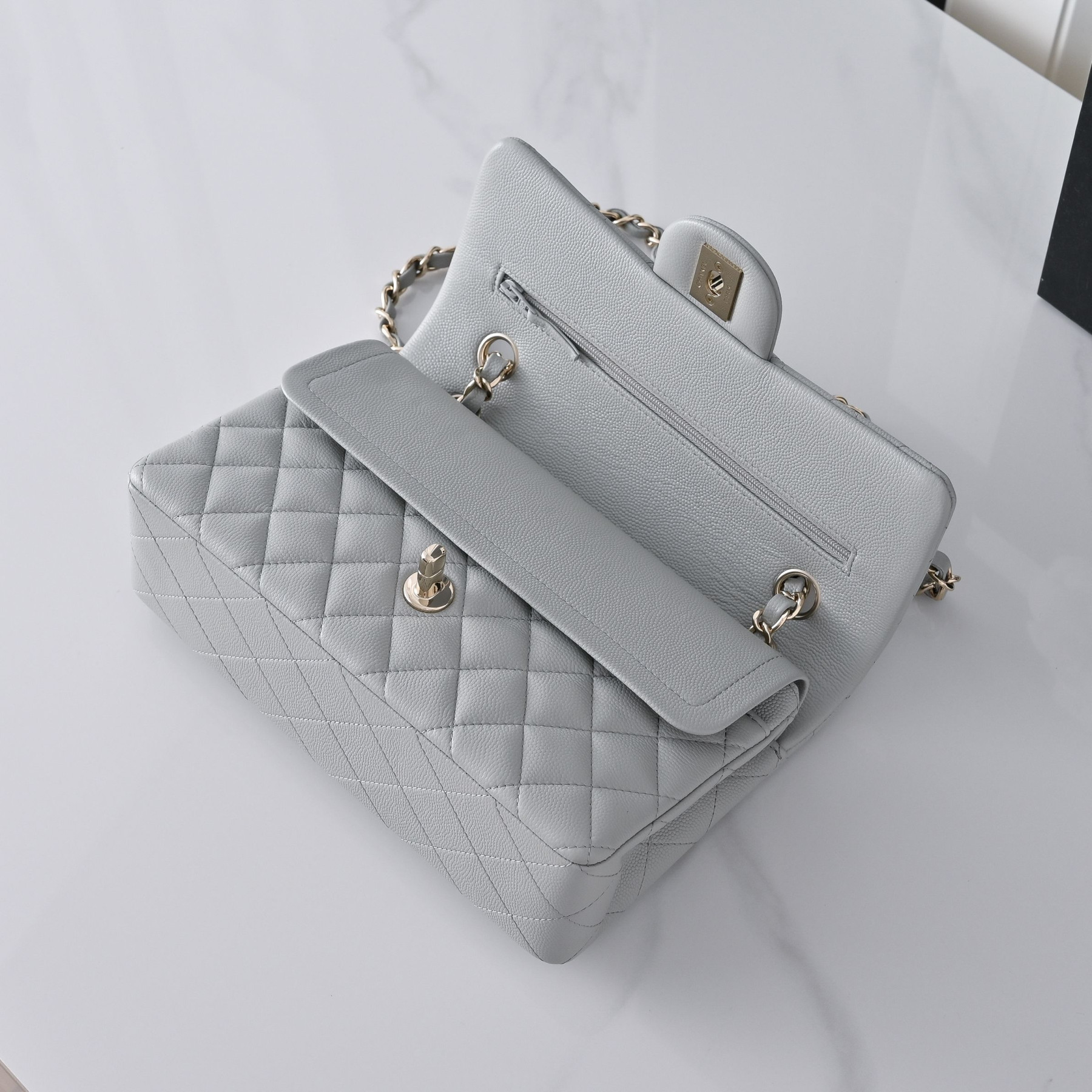 Ch**el classic flap handbag light grey with light gold hardware and caviar leather a01113 23x14.5x6cm