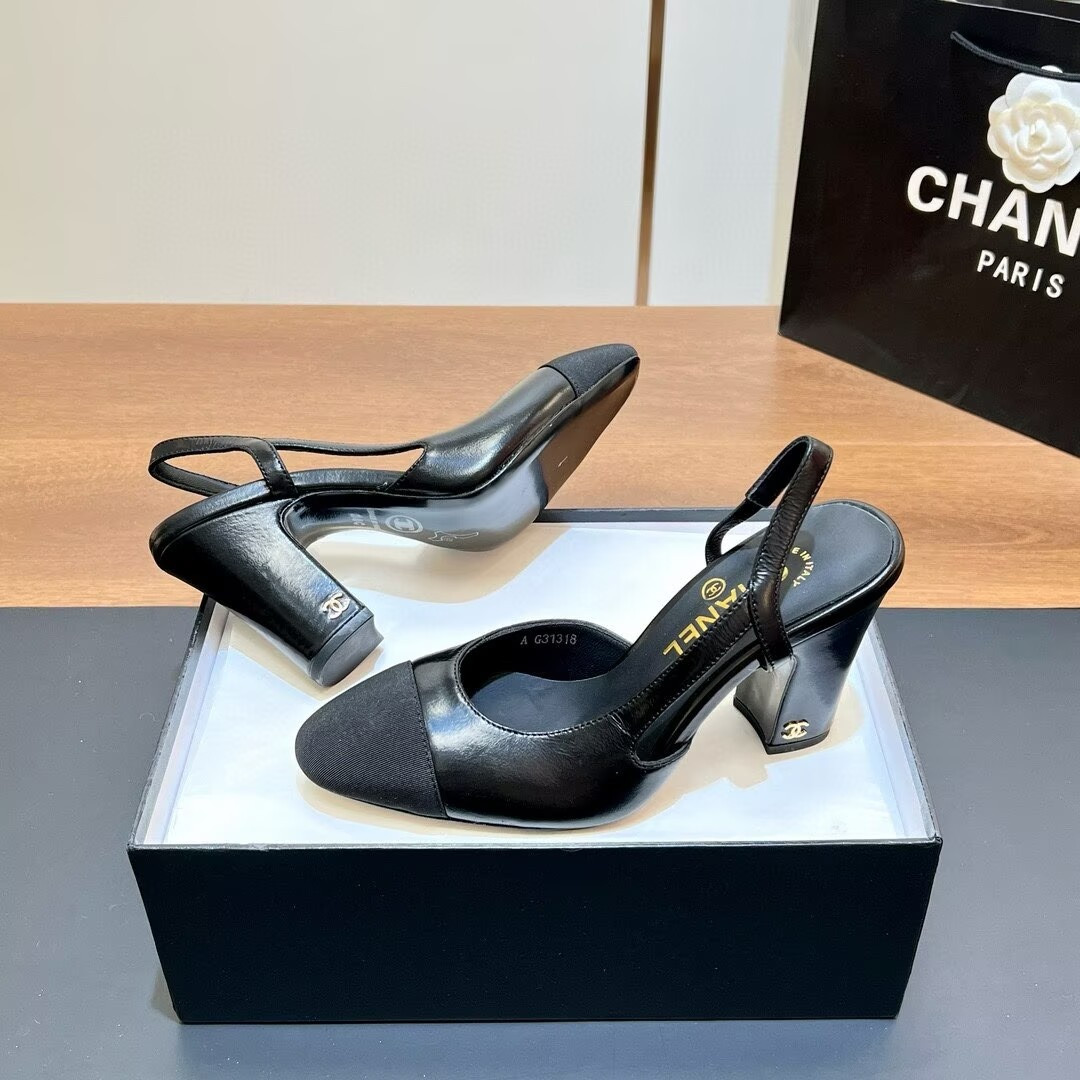 ua Ch**el slingbacks