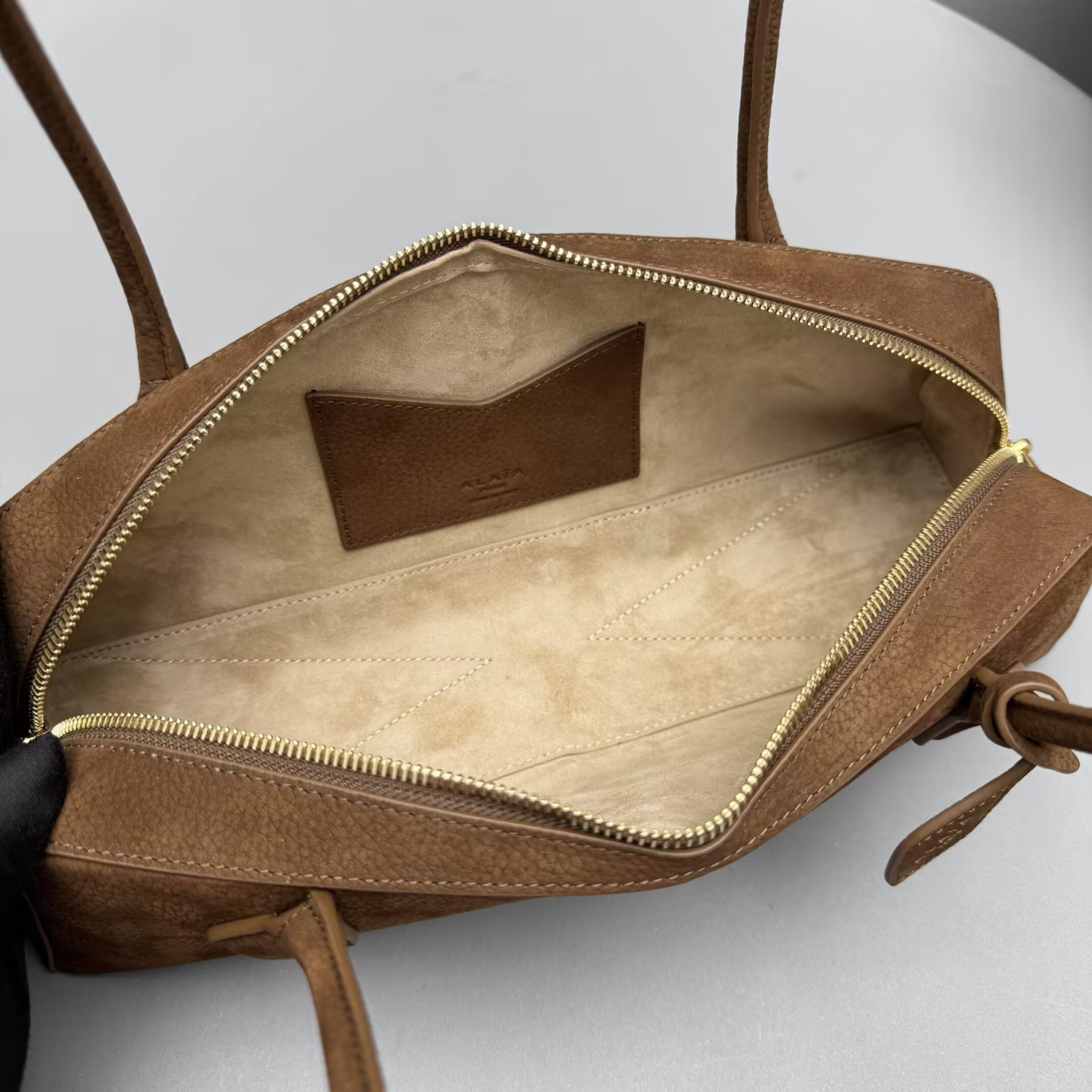 A1a1a LE TECKEL MEDIUM BAG 33x11x10cm