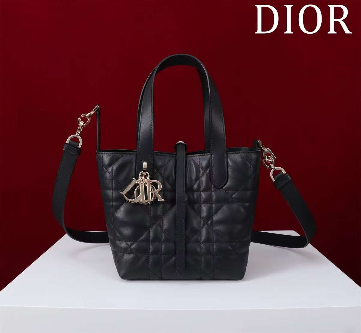 D10r Small D10r Toujours Vertical Tote Bag 18.5 x 18.5 x 12 cm