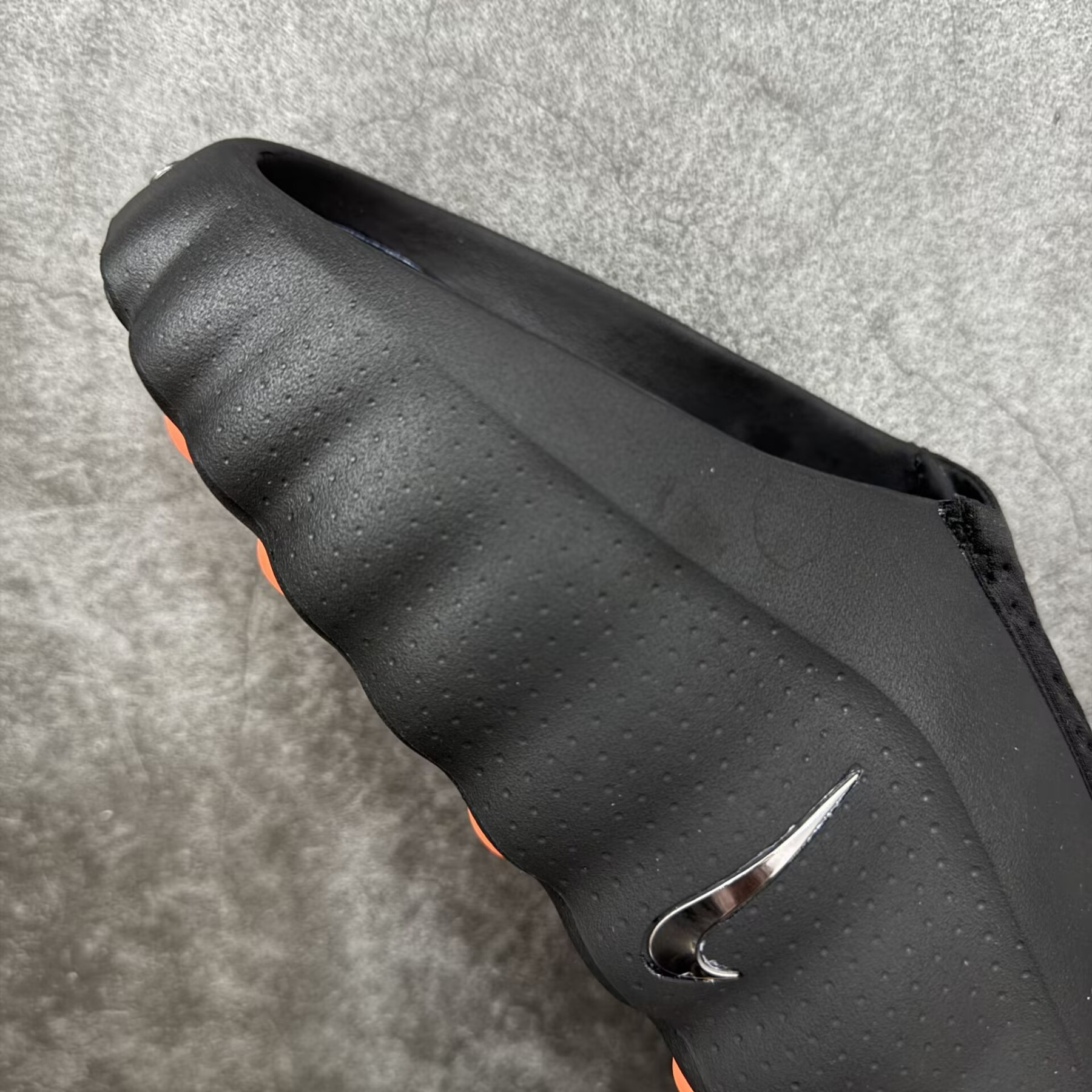 Nike Mind 001 Slide (Runs one size small)