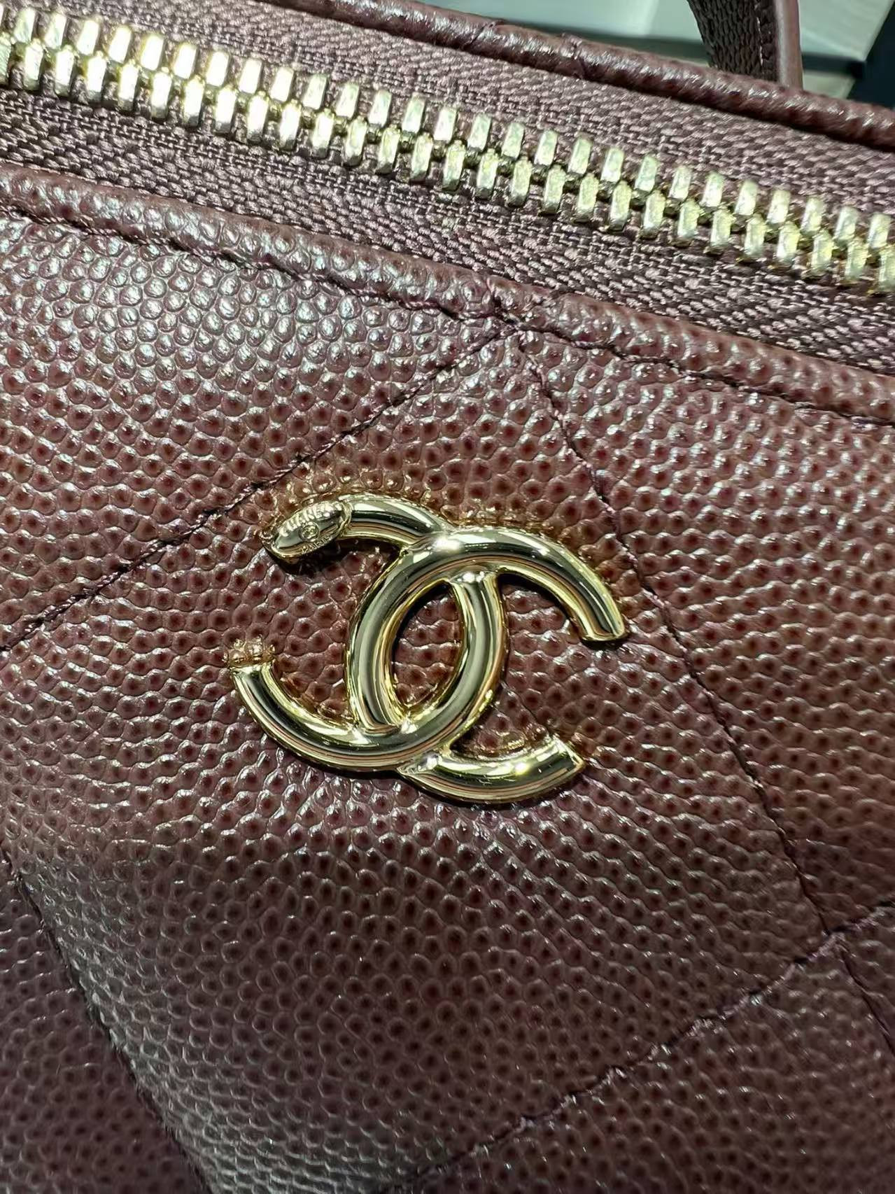 Ch**el classic top handle vanity case with chain 10x7x9cm