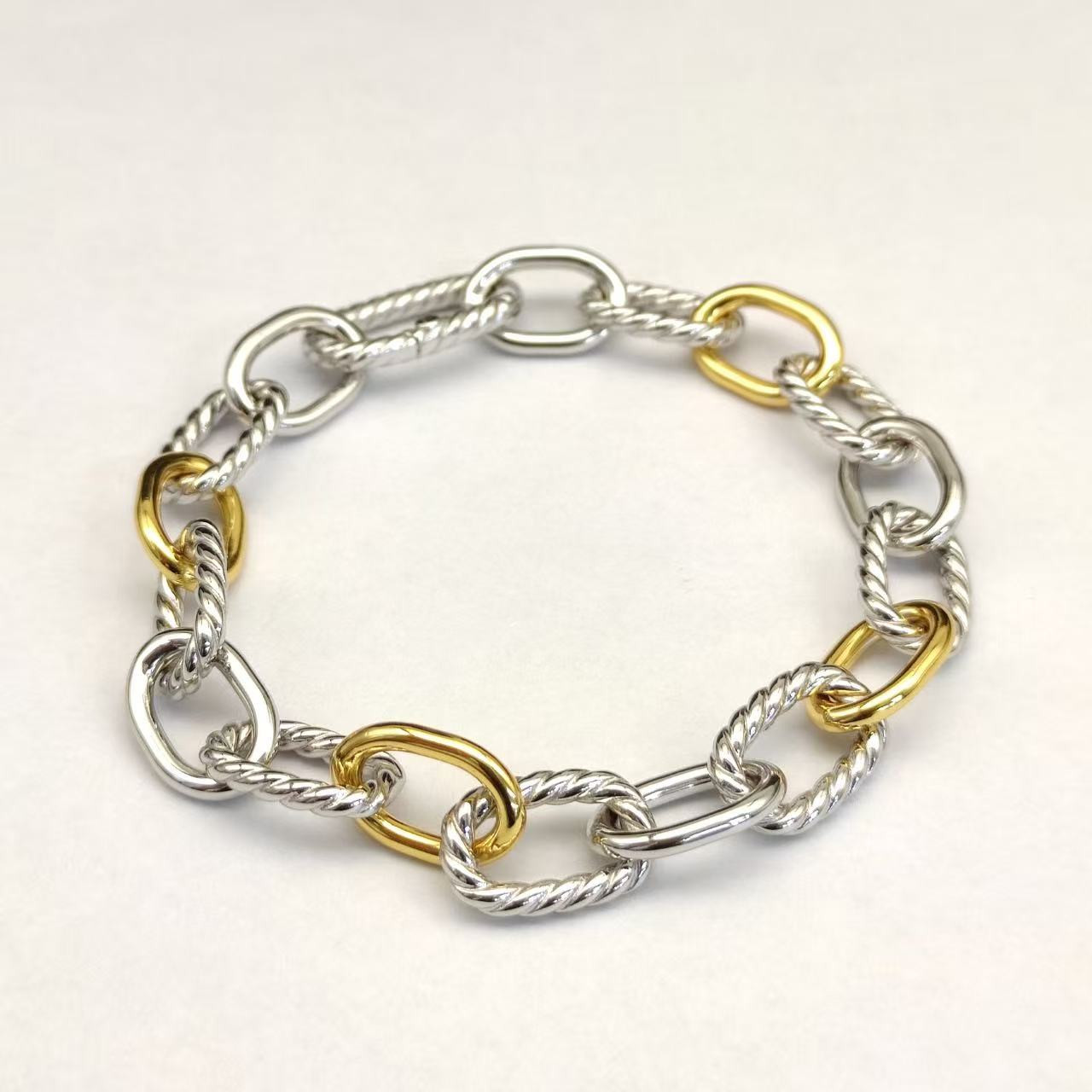 dau1d Yvrm*n 8.5mm buttonhole bracelet(chain length 21cm)