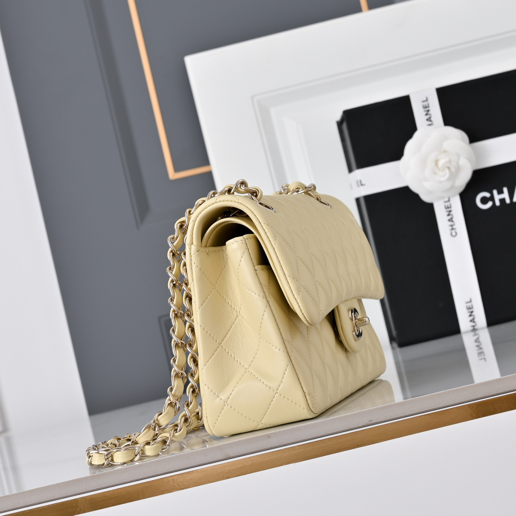 Ch**el classic flap handbag cf a01113 23x14.5x6cm