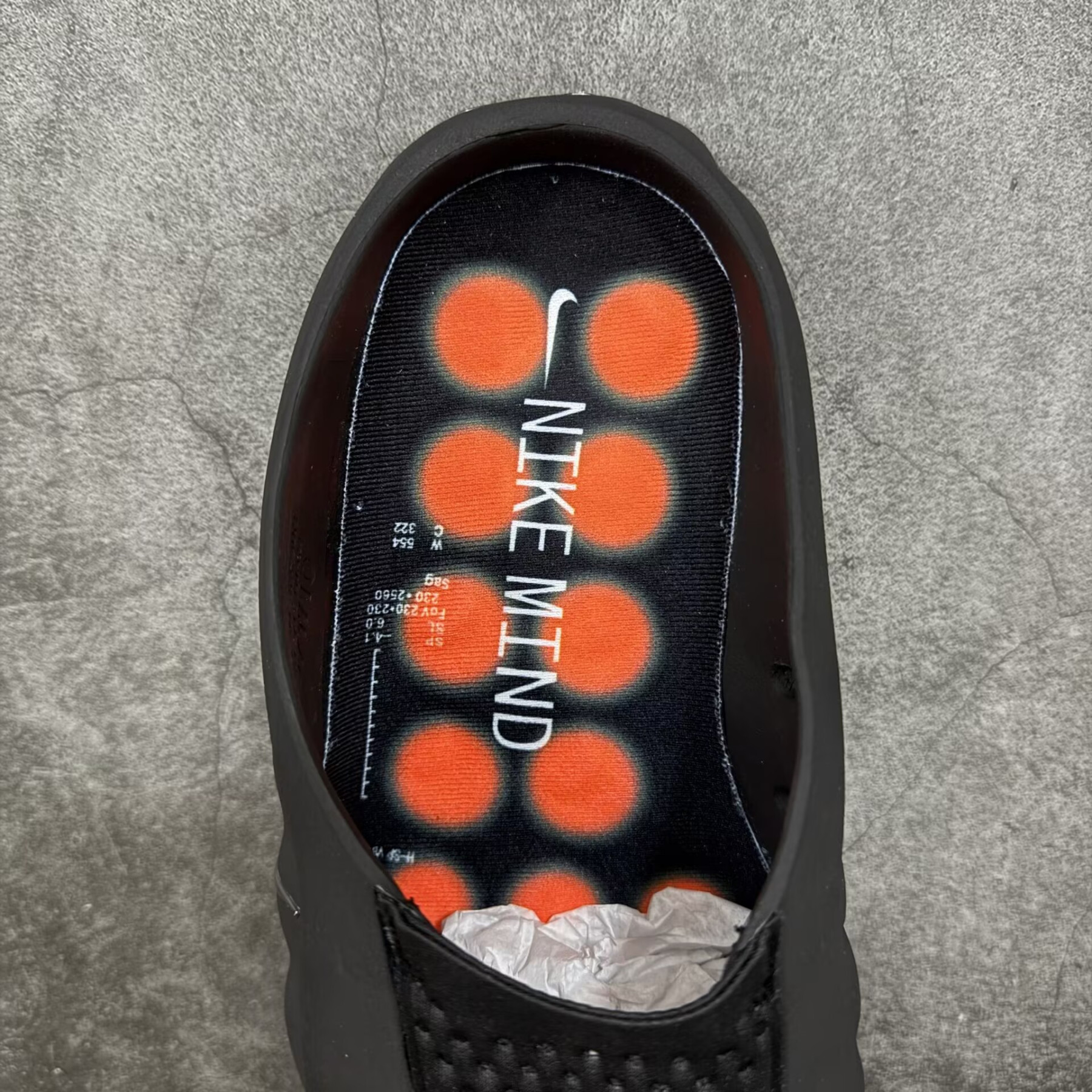 Nike Mind 001 Slide (Runs one size small)