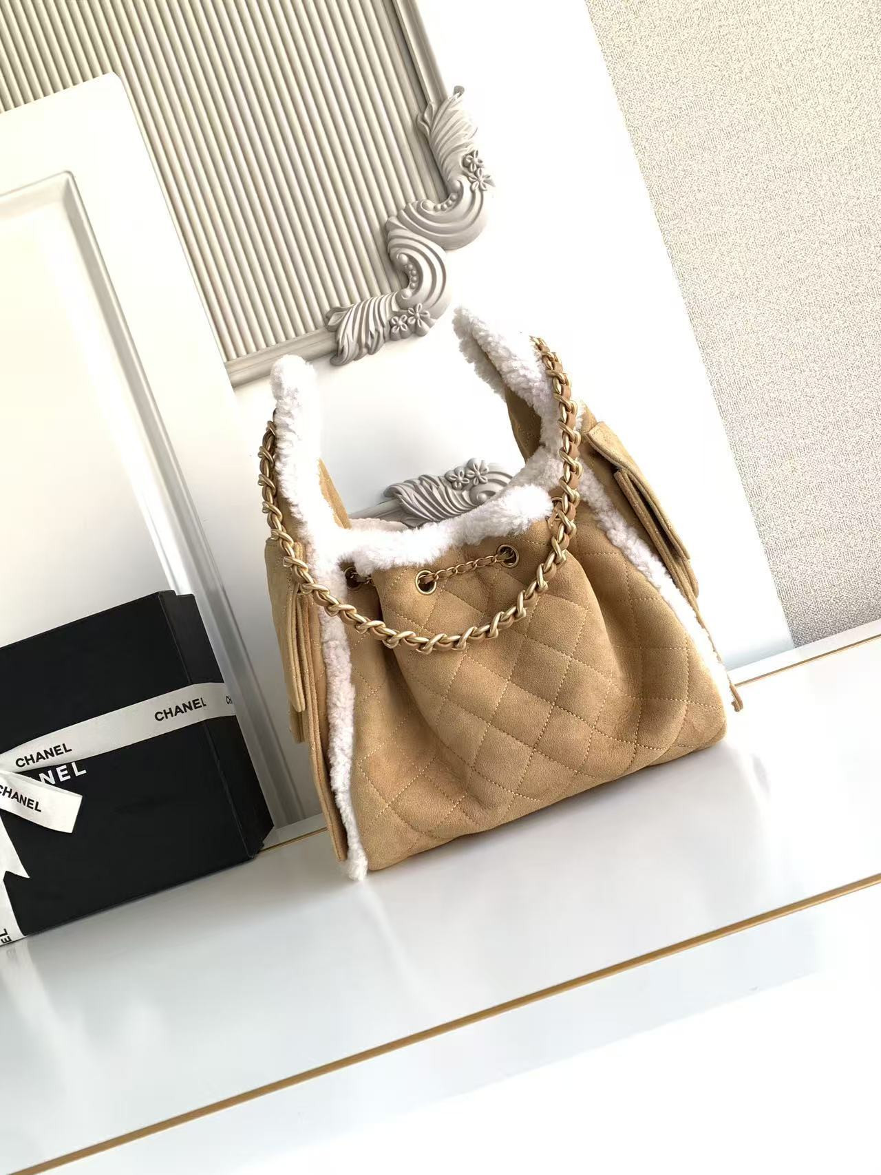 Ch**el 25c bucket bag 30x26x14cm