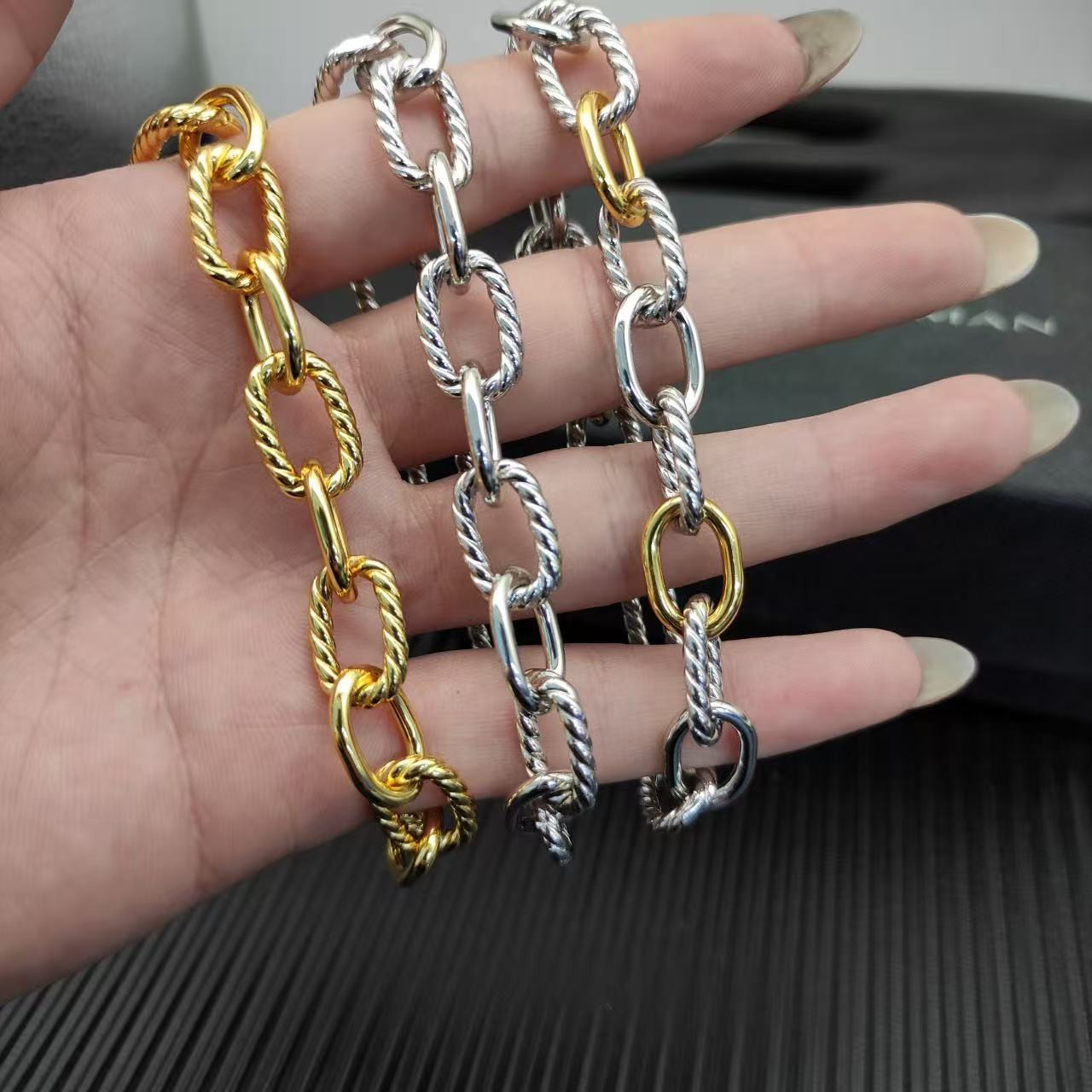 dau1d Yvrm*n 8.5mm buttonhole bracelet(chain length 21cm)