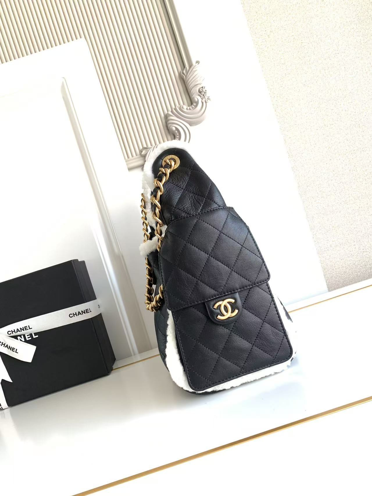 Ch**el 25c bucket bag 30x26x14cm