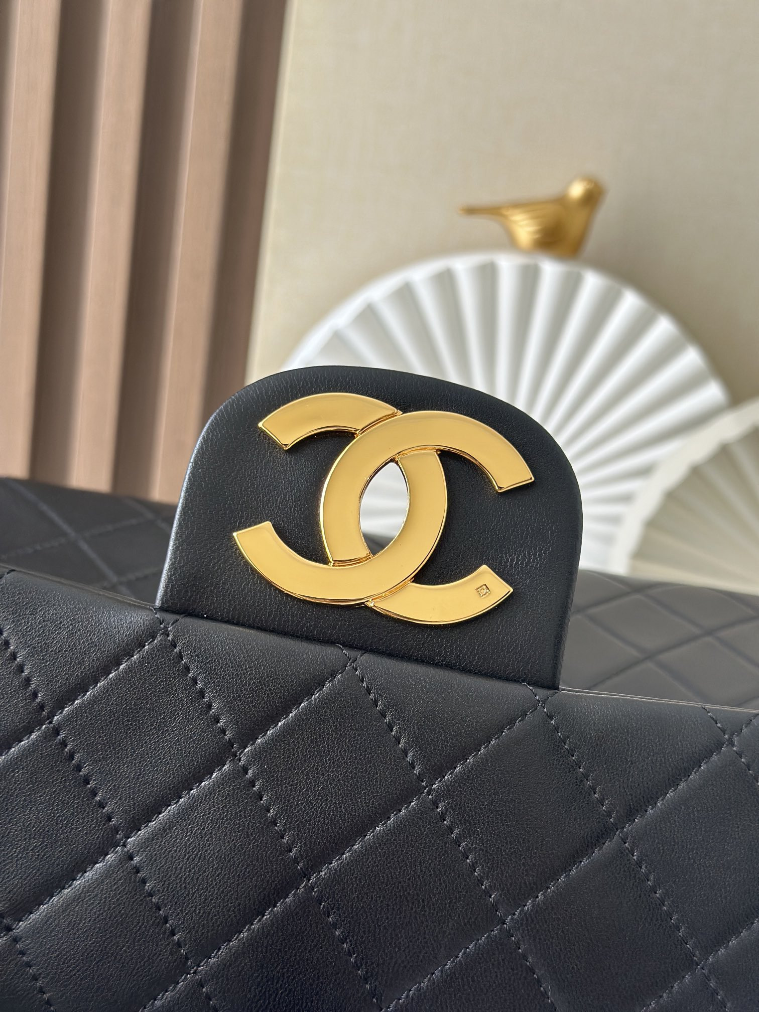 Ch**el flap backpack as2219 30x21x8cm