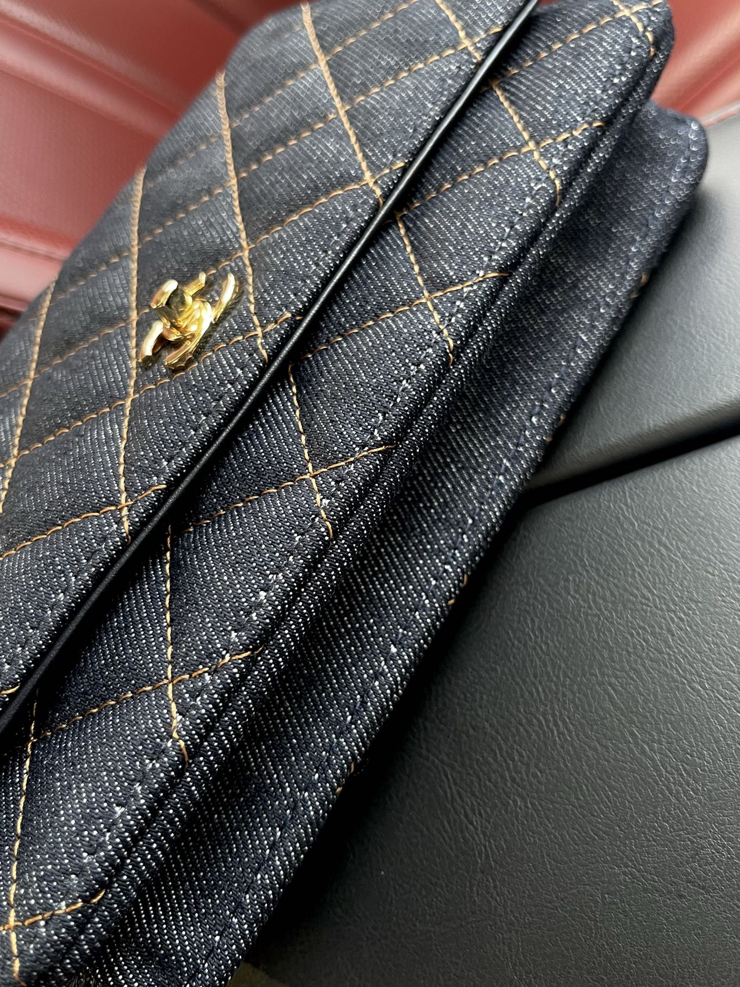 Ch**el woc classic wallet on chain 19.5x12x3.5cm