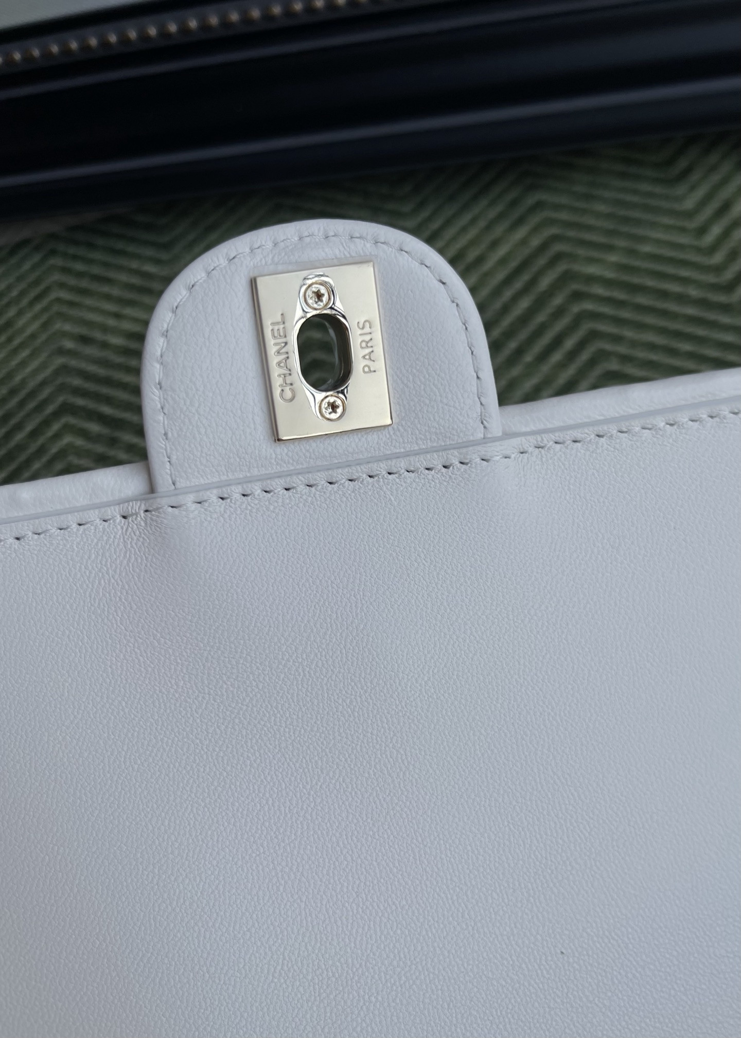 Ch**el flap bag as6017 23x14.5x6cm