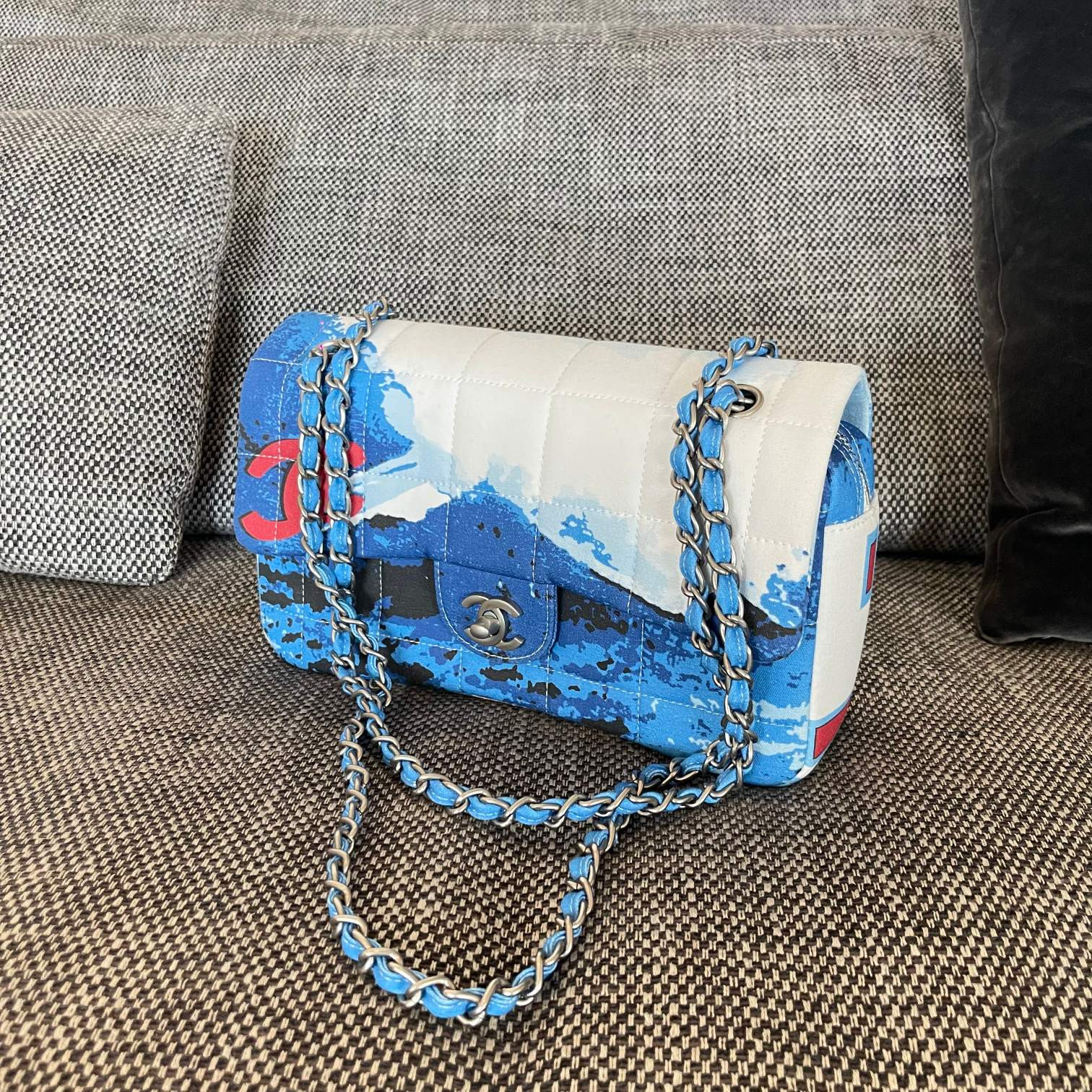 Ch**el surf line flap bag 25x15x6cm