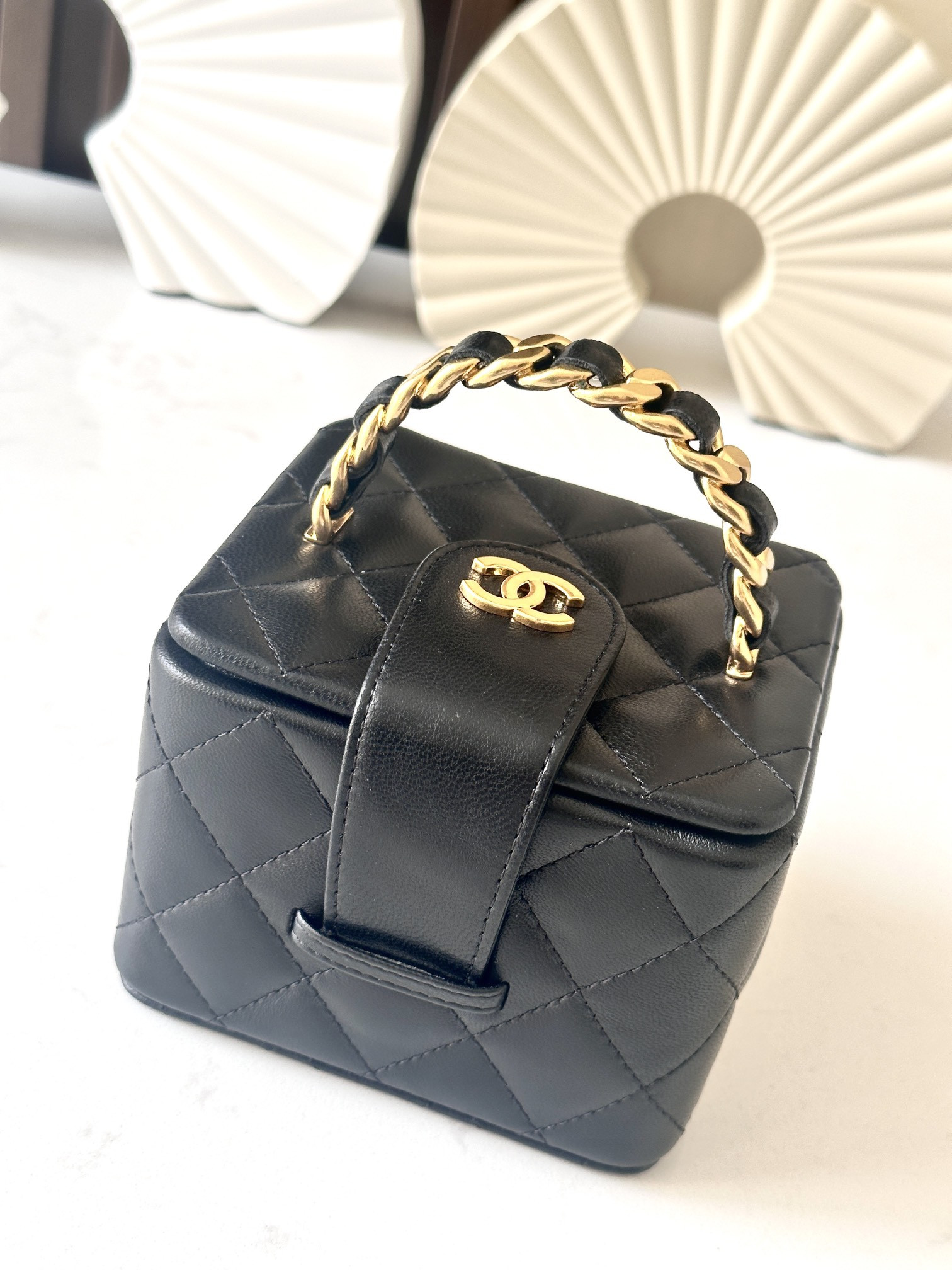 Ch**el vintage cosmetic bag 11x9.5x8.5cm