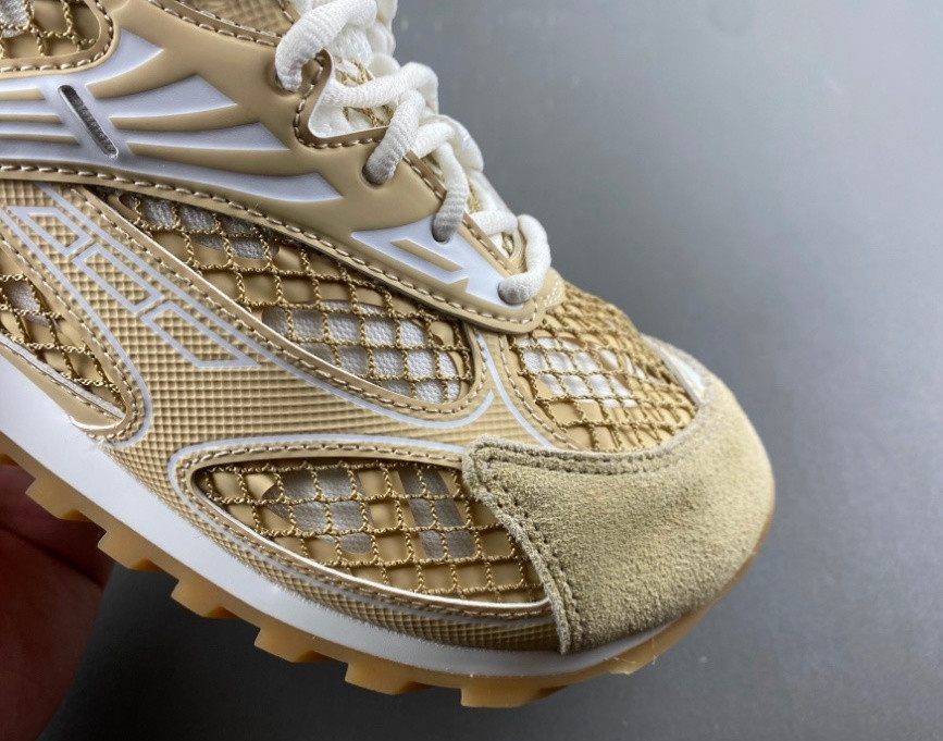 ua b0tt*ga Ven*ta orbit sneaker