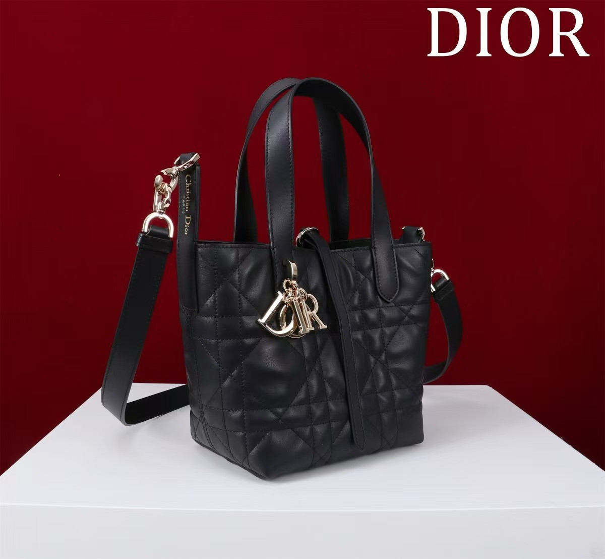 D10r Small D10r Toujours Vertical Tote Bag 18.5 x 18.5 x 12 cm