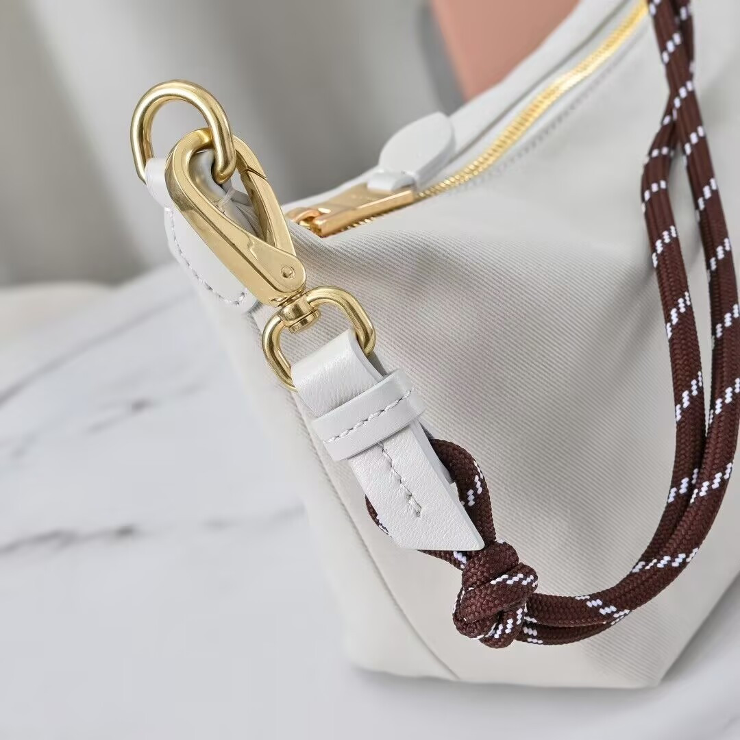 M1v M1v gabardine pouch 14x18.5x10cm