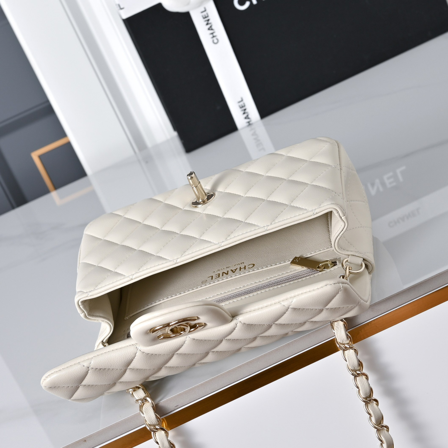Ch**el mini flap bag 20x12x6.5cm