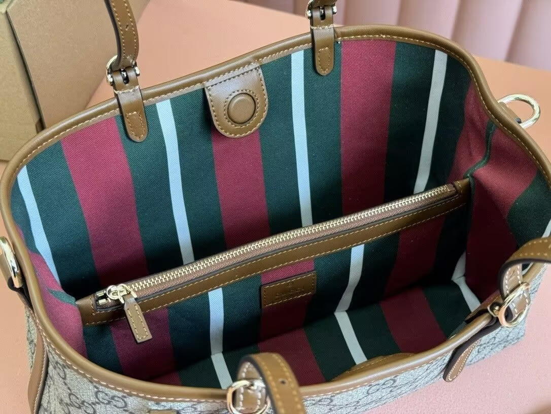 Gvc*1 GG Emblem Tote Bag 31x18.5x11.5cm