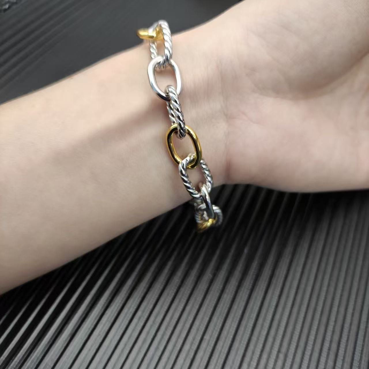 dau1d Yvrm*n 8.5mm buttonhole bracelet(chain length 21cm)