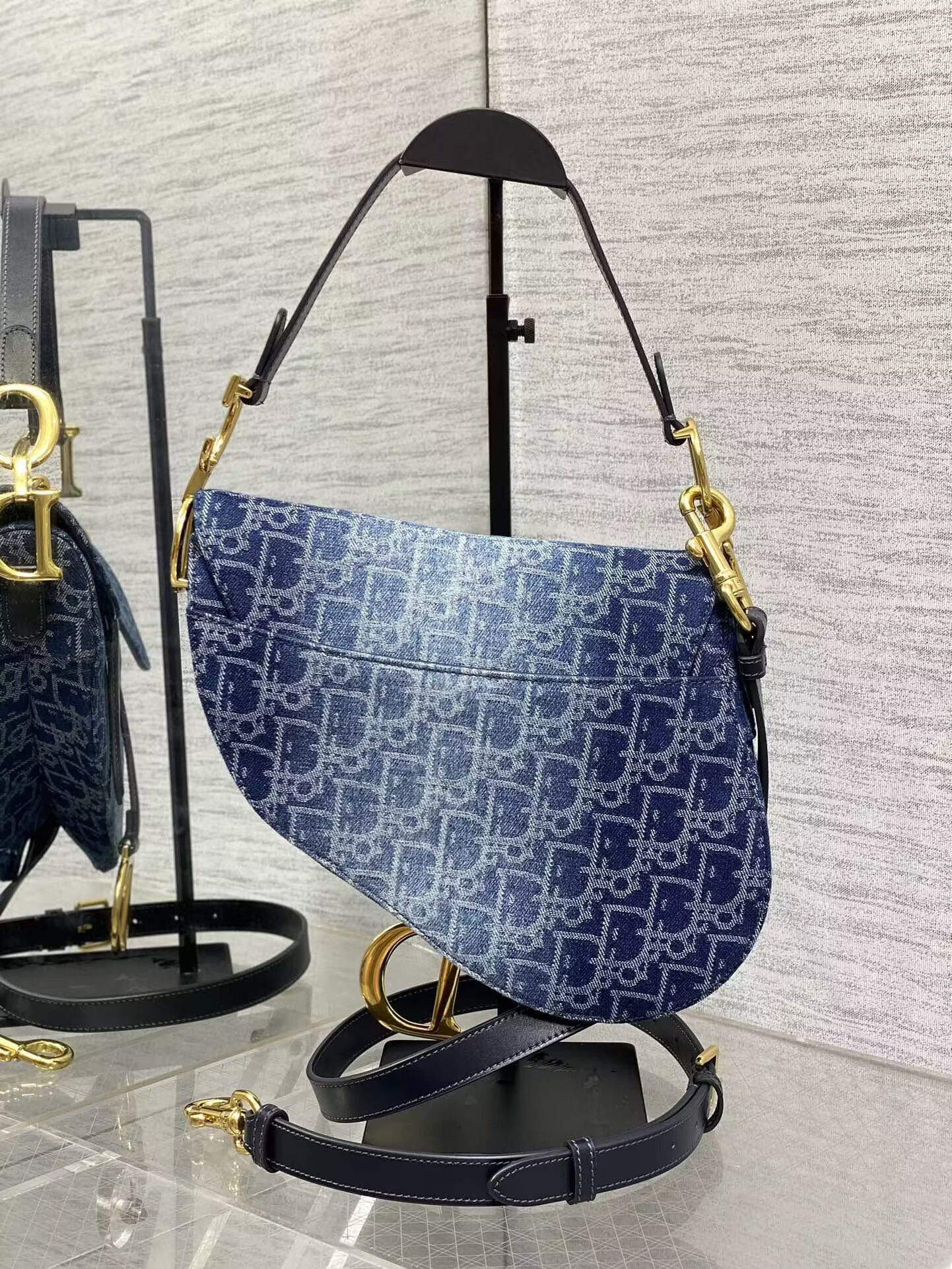 d10r saddle bag with strap  blue De*1m d10r oblique jacquard 25.5 x 20 x 6.5 cm