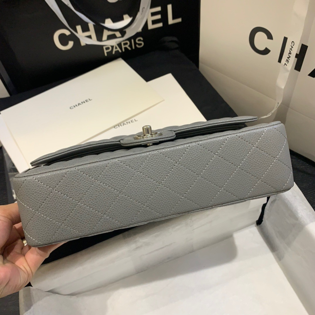 Ch**el Classic Handbag in Grained Litchi Pattern Calfskin & Silver-Tone Metal, Gray 6 × 9.9 × 2.5 inches