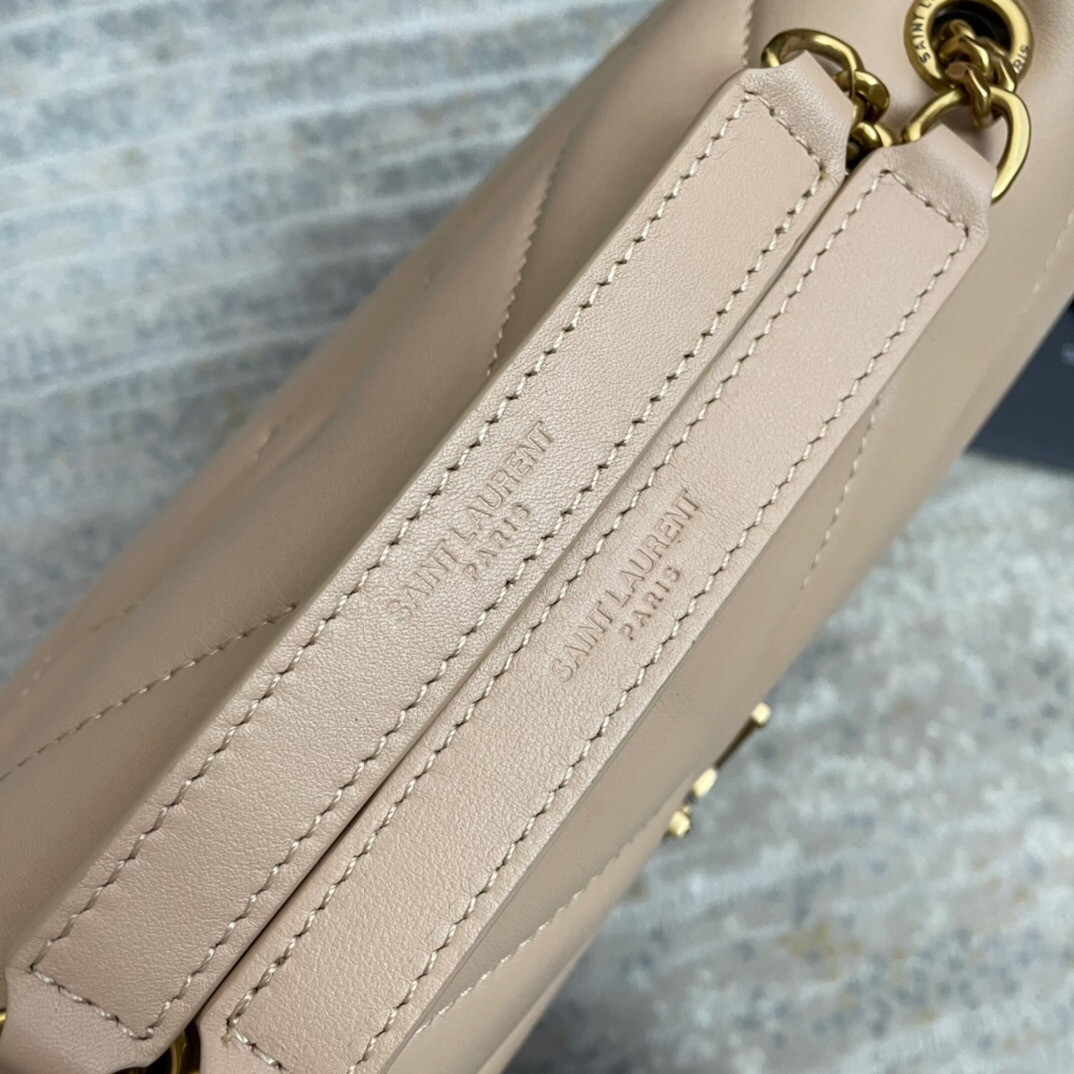 Y51 LOULOU SMALL IN QUILTED LEATHER 23x17x9cm