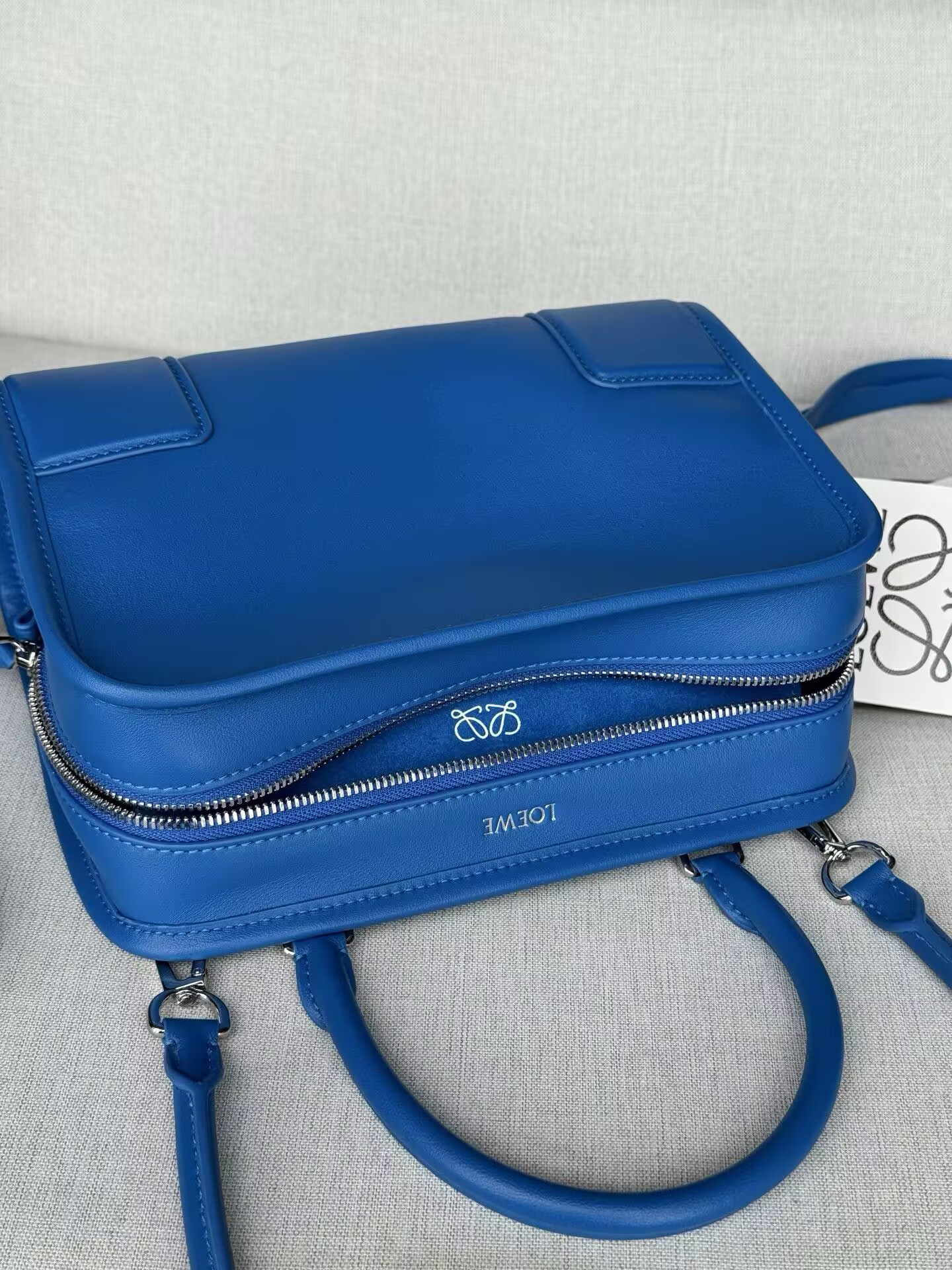 L0ew* small amazona 180 bag 24.5x10x18.5cm
