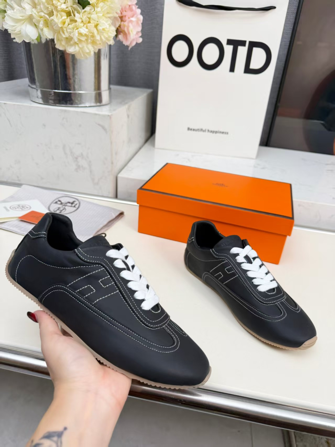 ua H**me5 master sneaker