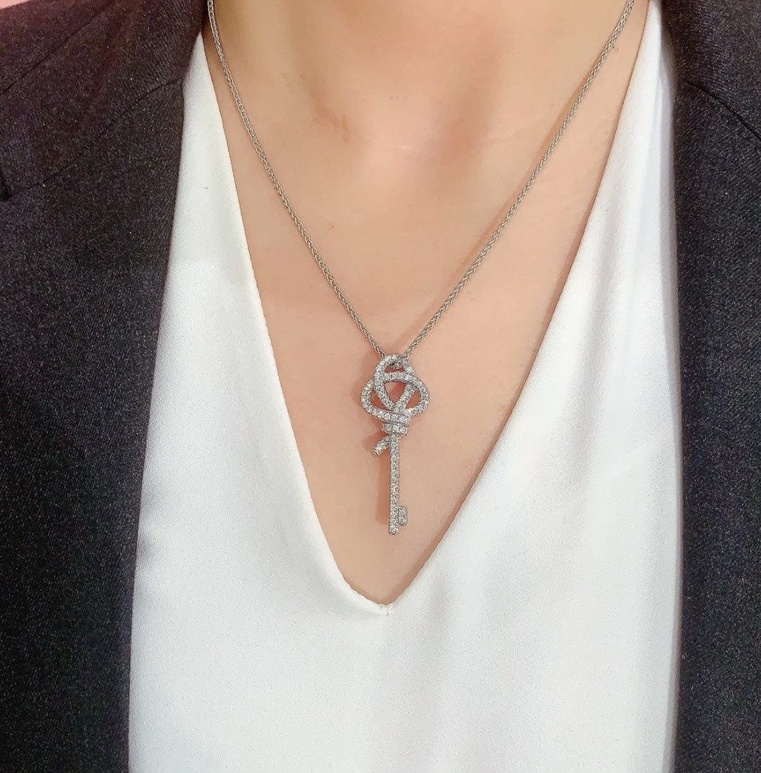 T*f*ny & co. key necklace