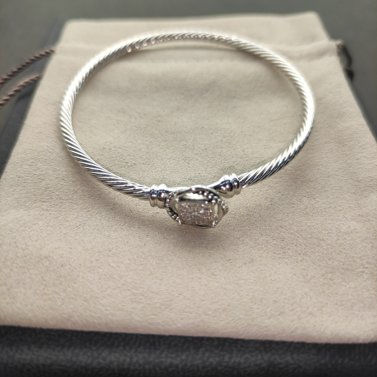 dau1d Yvrm*n 3mm hook bracelet(wrist circumference 15-18cm)
