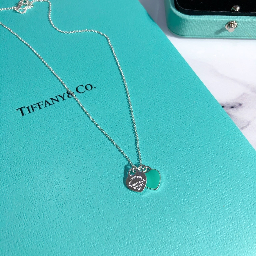 T*f*ny & co. blue double heart tag pendant necklace