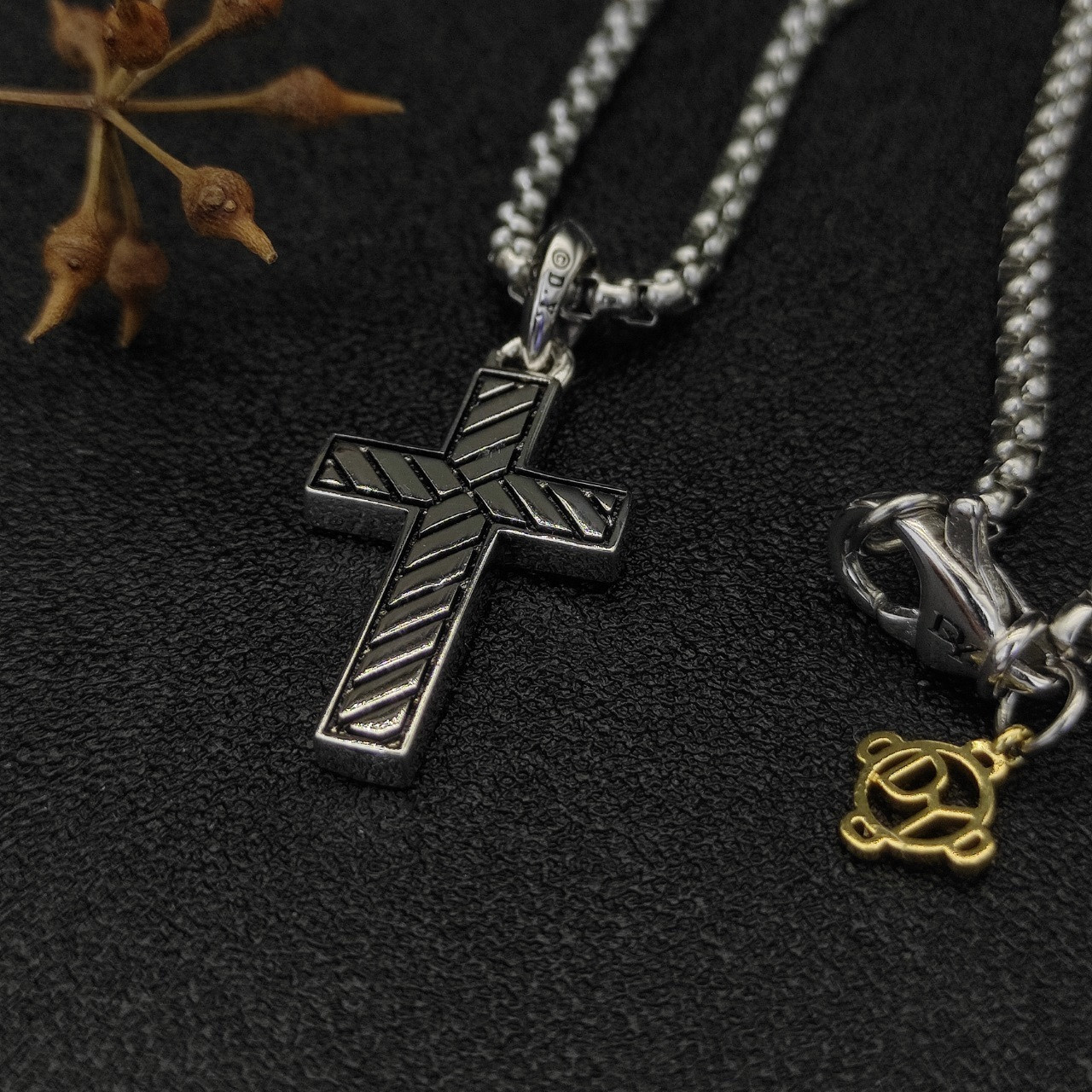 dau1d Yvrm*n black cross necklace(chain length 50+5cm delay chain chain thickness 3mm)